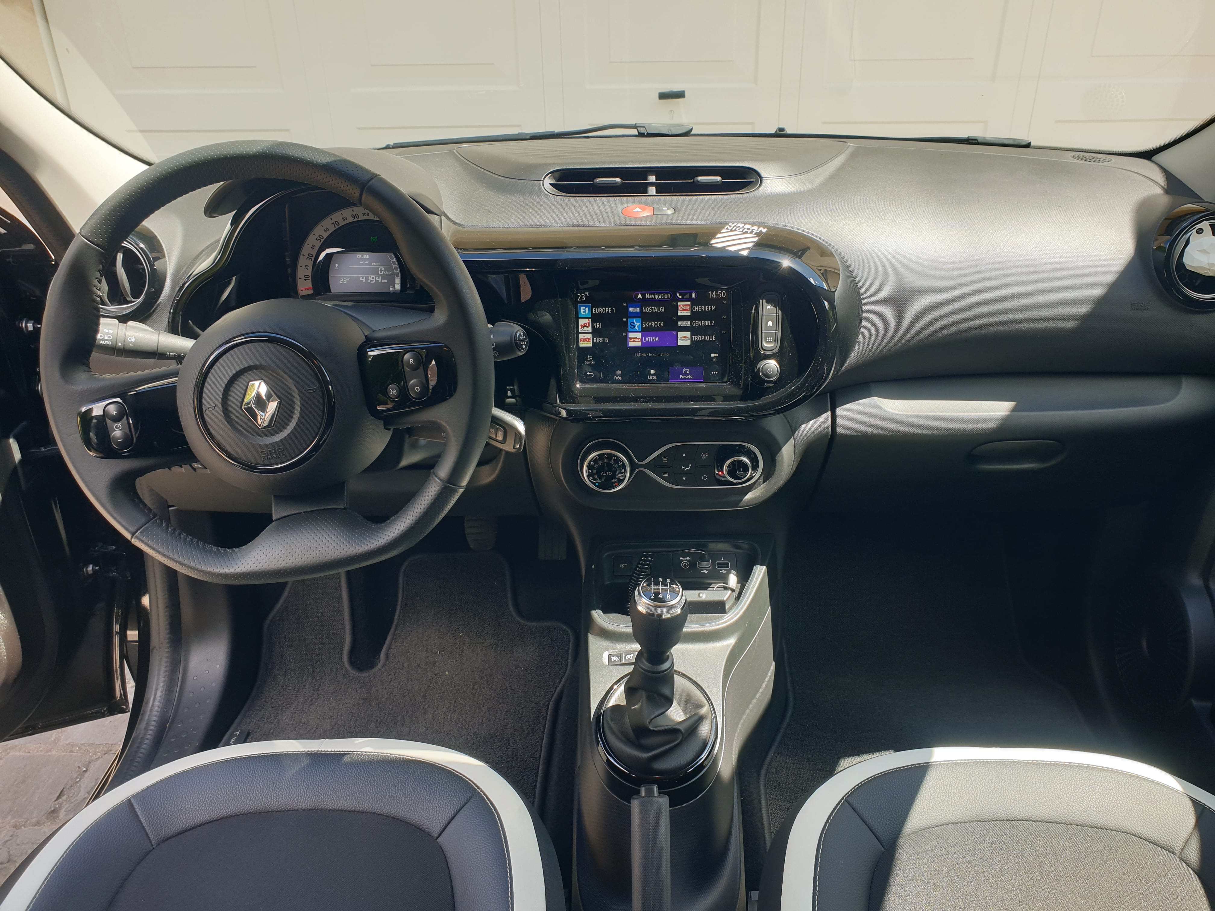 Renault Twingo III avec GPS