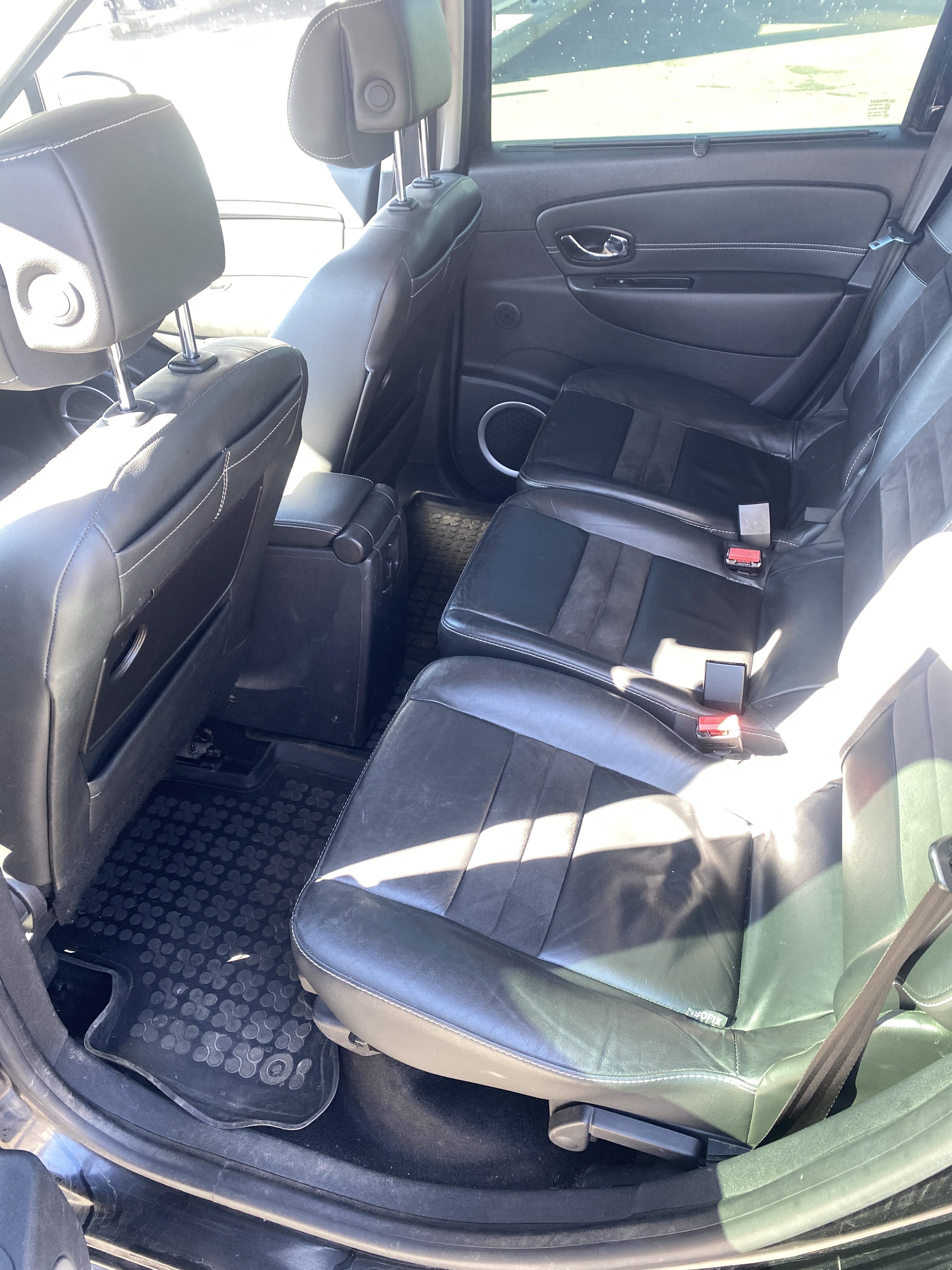 Renault Grand Scenic 1.5 DCI 110 CH AUTO avec Audio Bluetooth