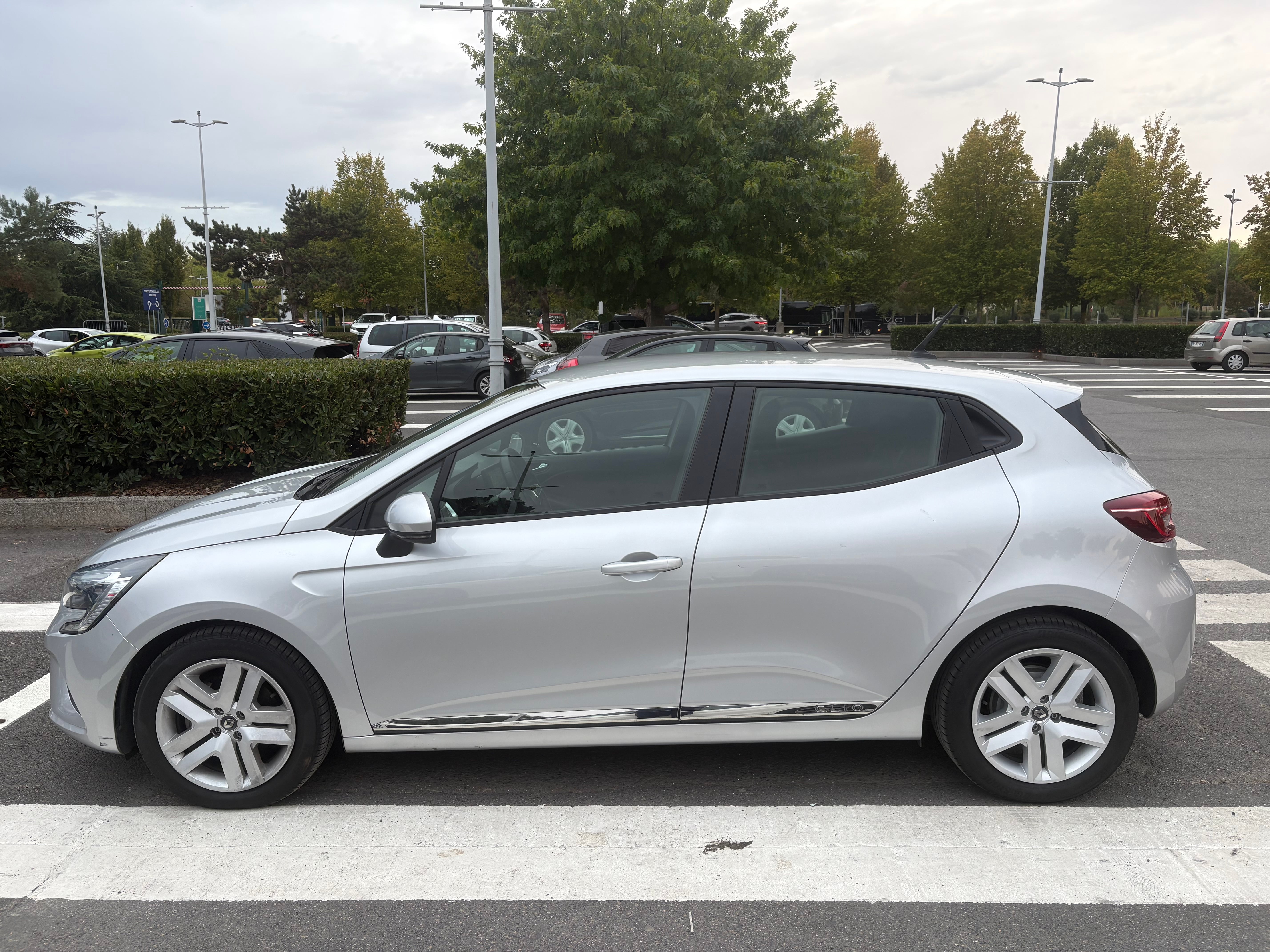 Renault Clio E-tech avec Climatisation