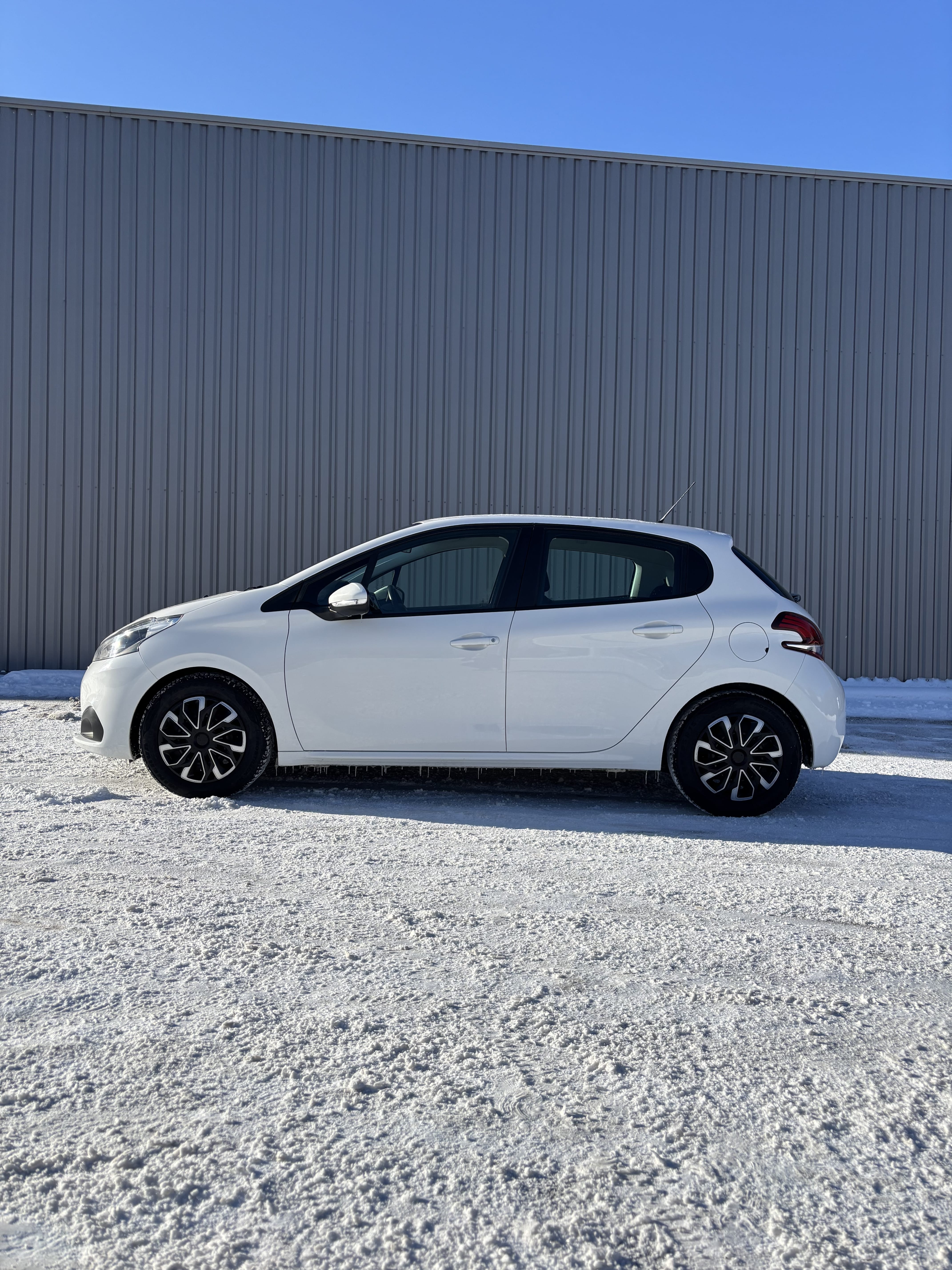 Peugeot 208 avec Climatisation