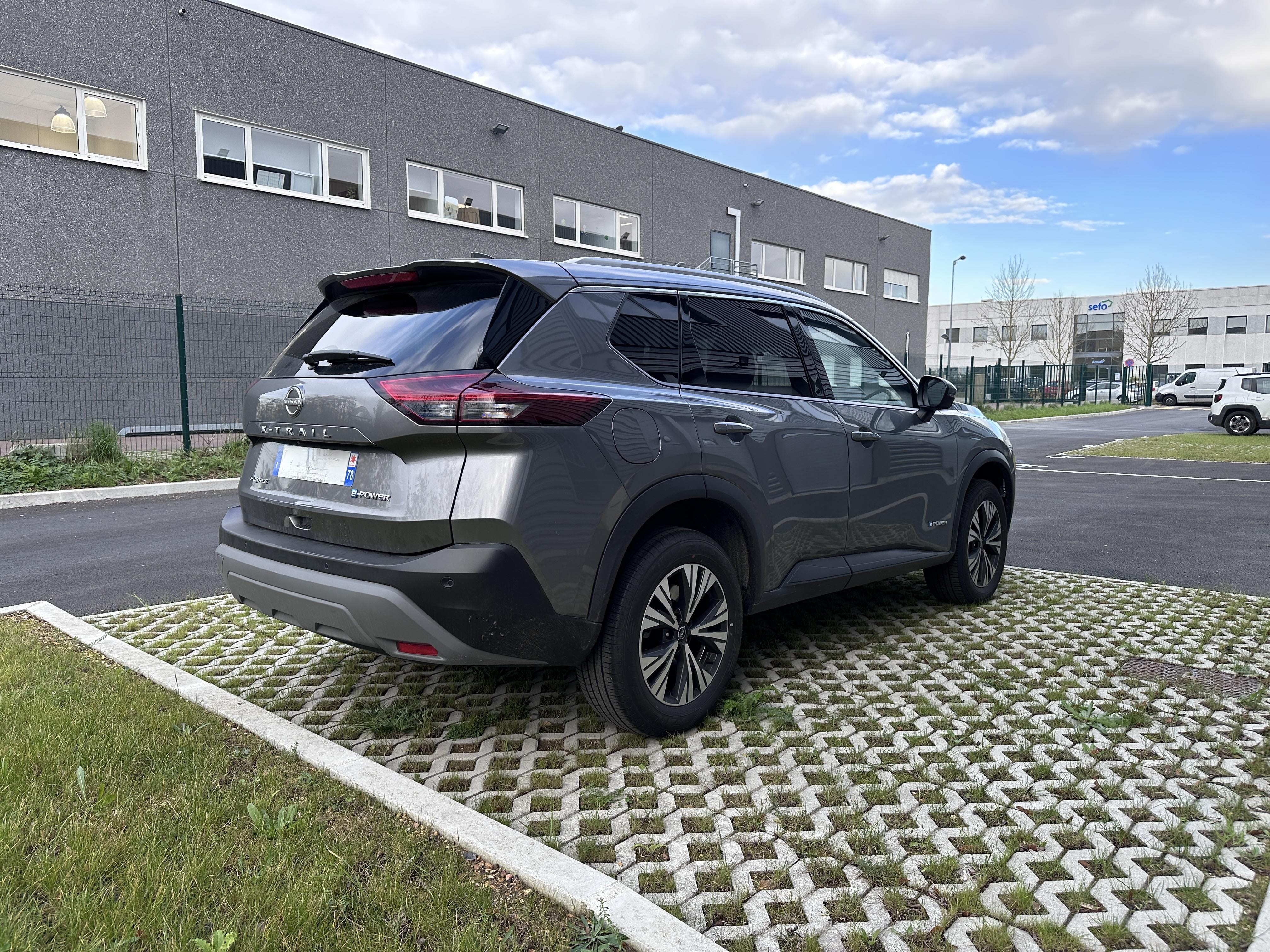 Nissan X-Trail N-CONNECTA E-4ORCE HEV 213CH BVA 7 PLACES avec Régulateur de vitesse