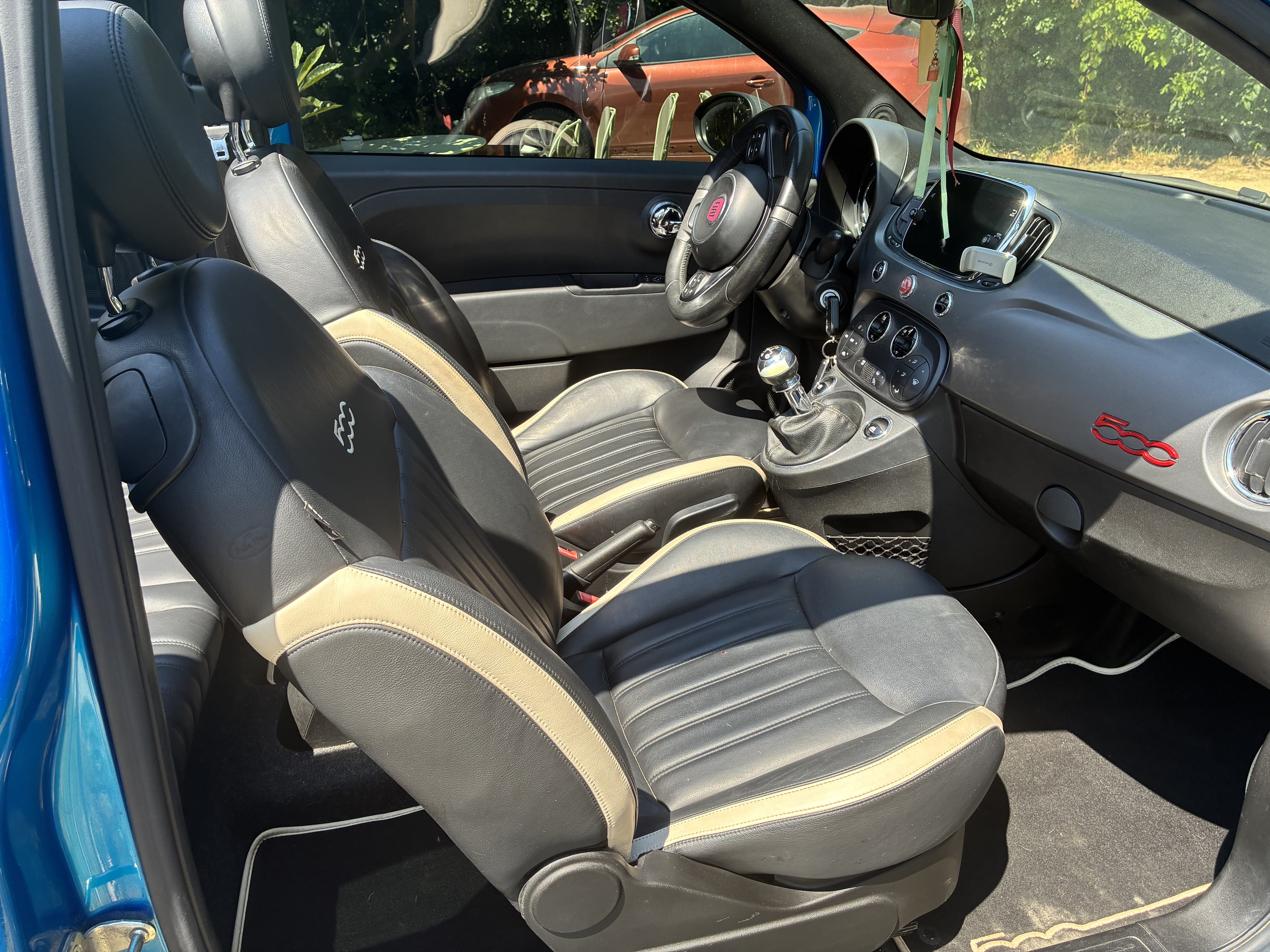 Fiat 500 C avec Port USB