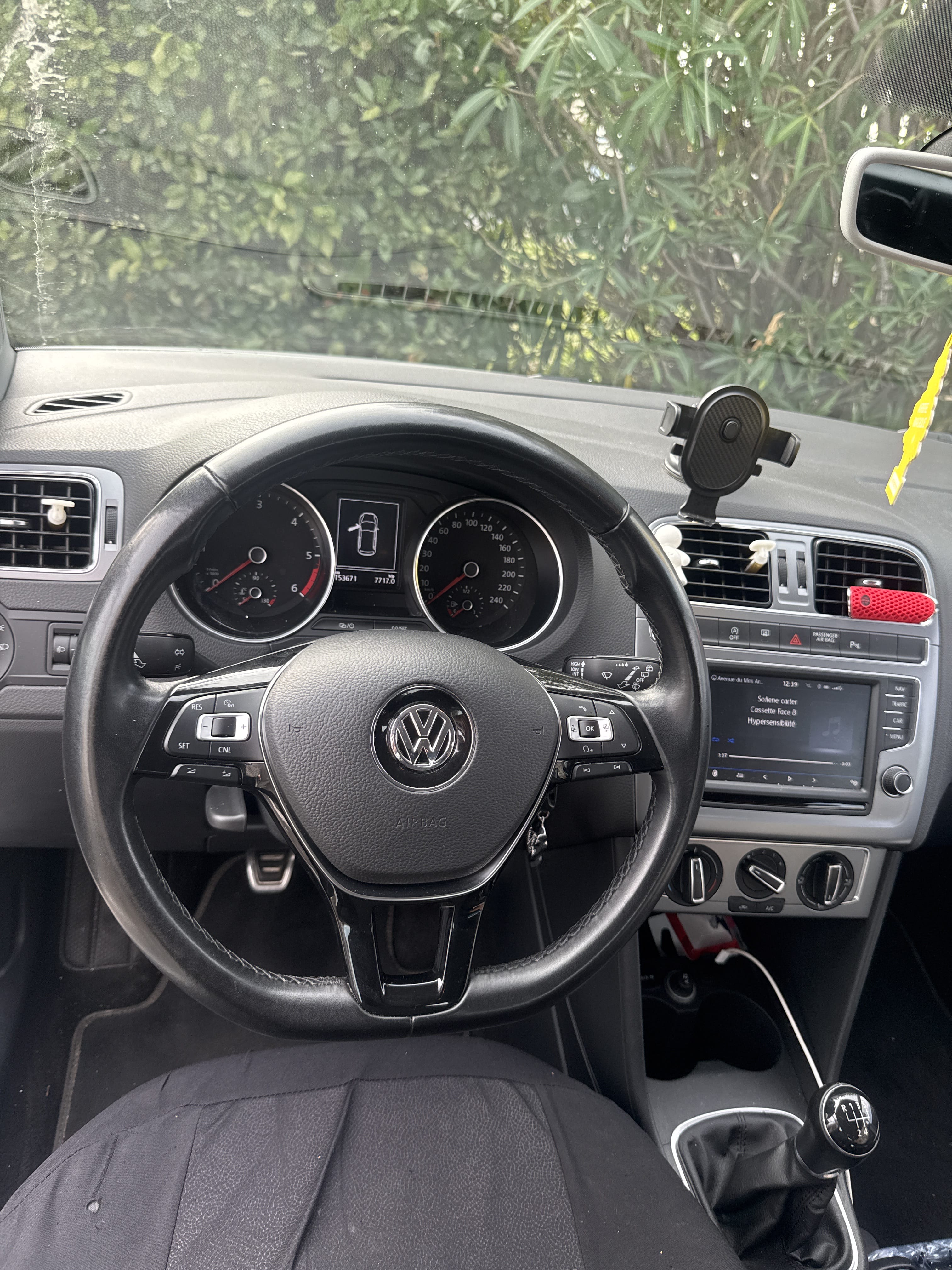 Volkswagen Polo with Cruise control