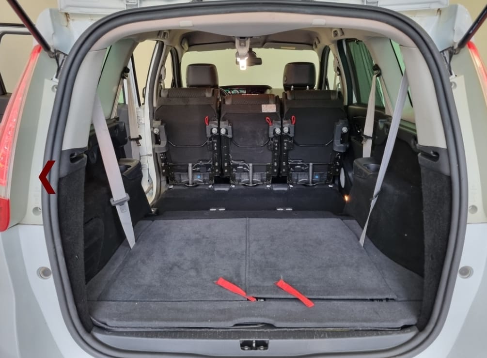 Renault Scenic avec Siège bébé
