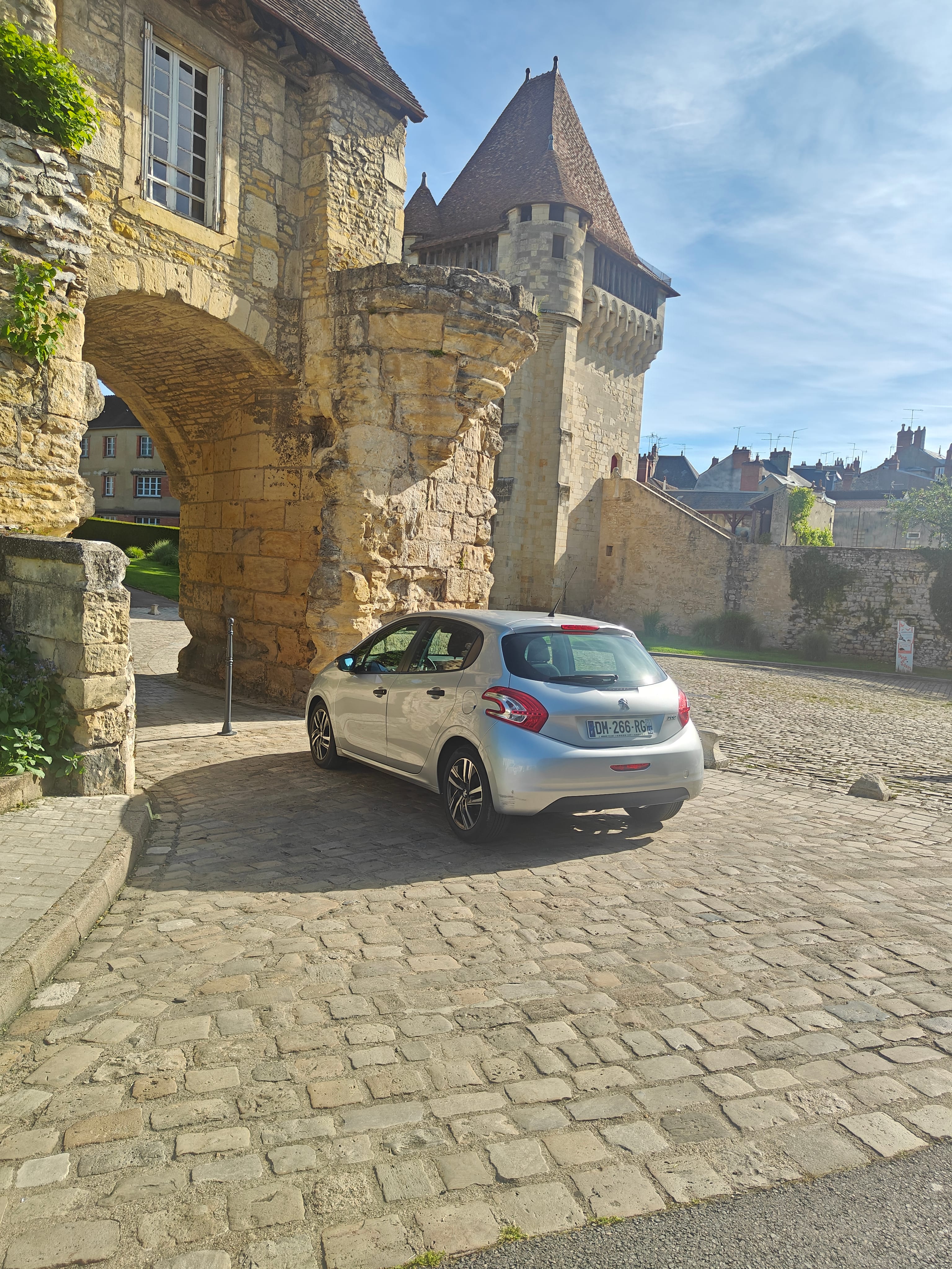 Peugeot 208 avec Climatisation