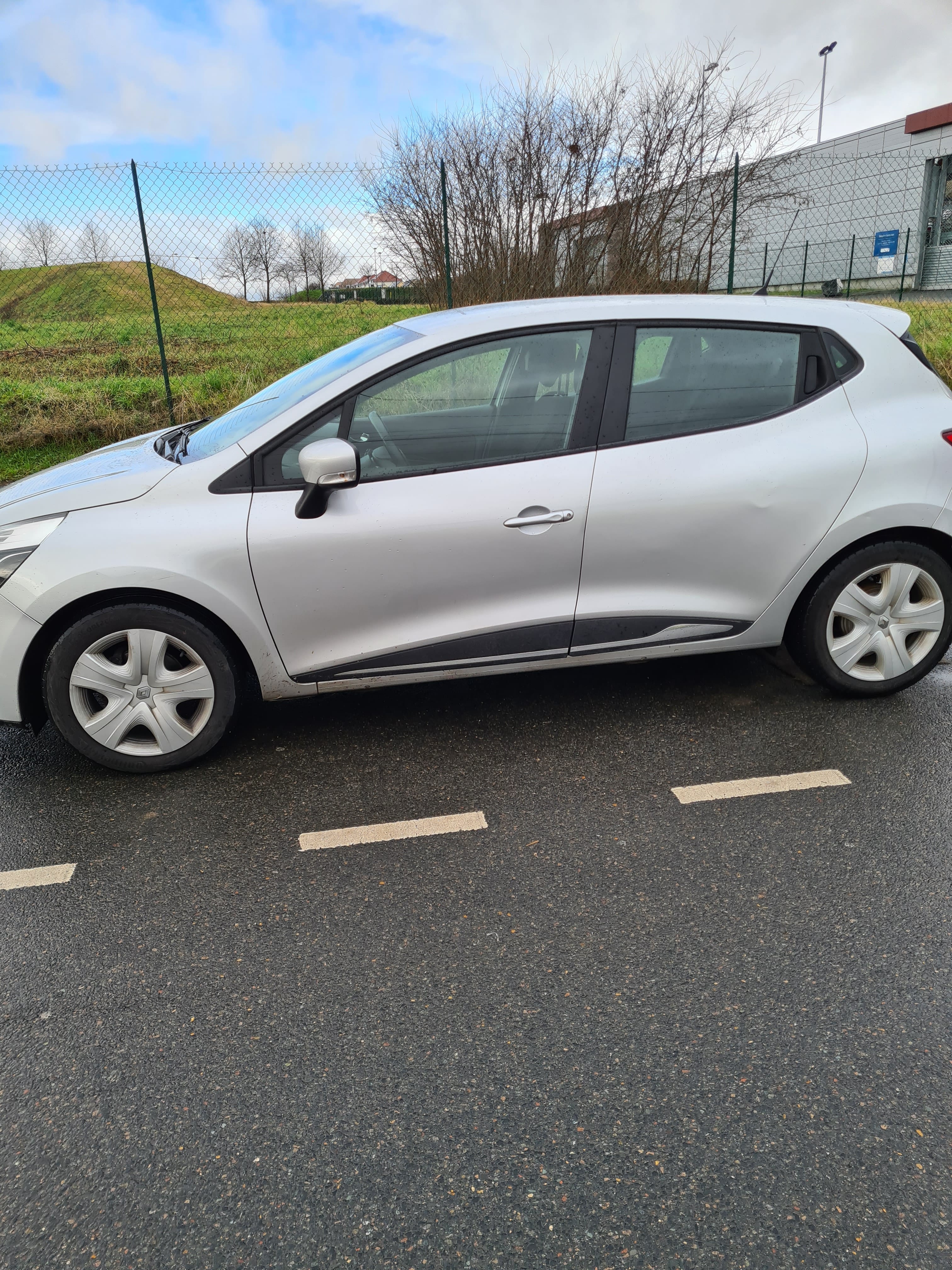 Renault Clio avec Climatisation