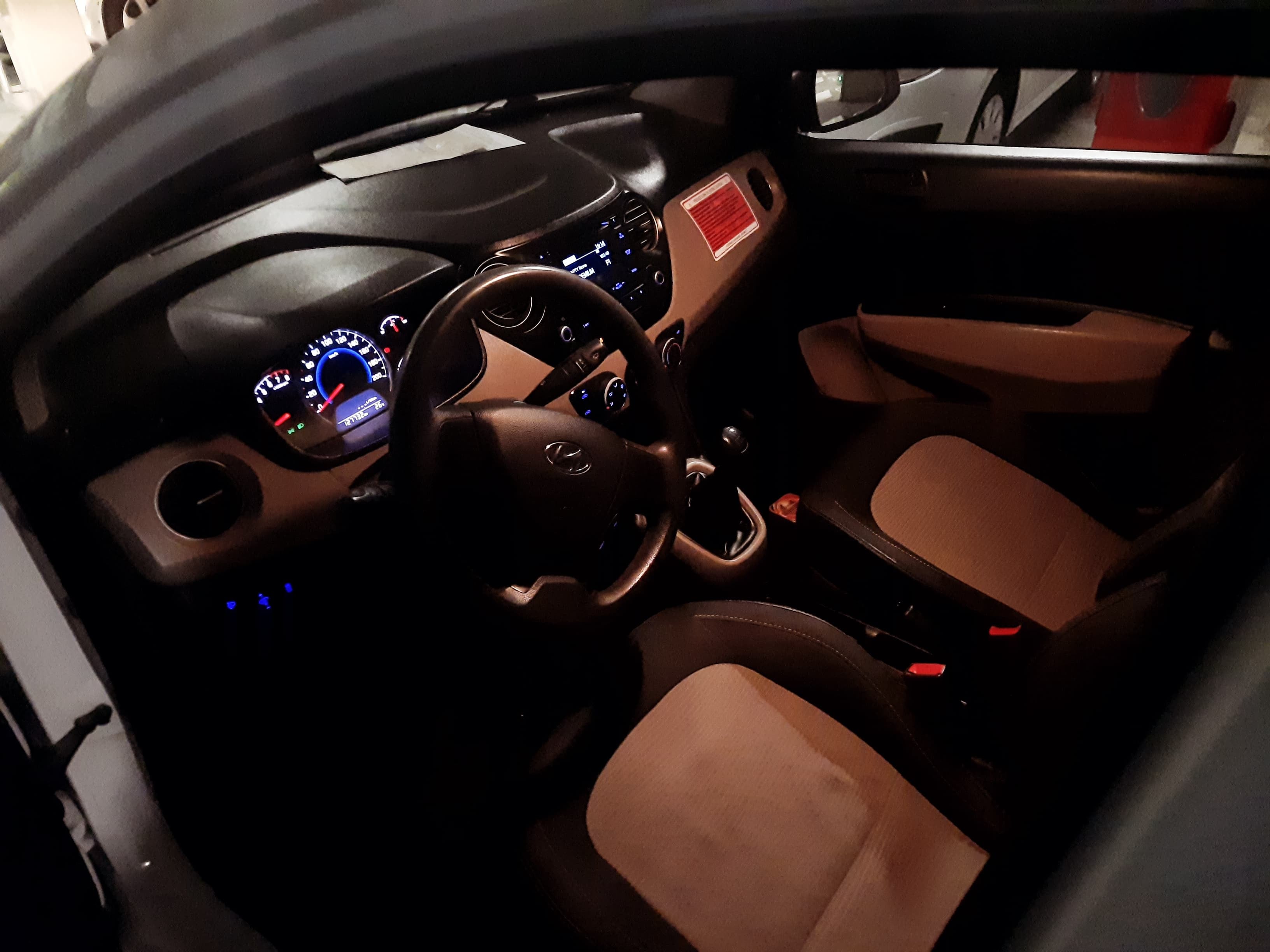 Hyundai i10 1l essence avec Port USB