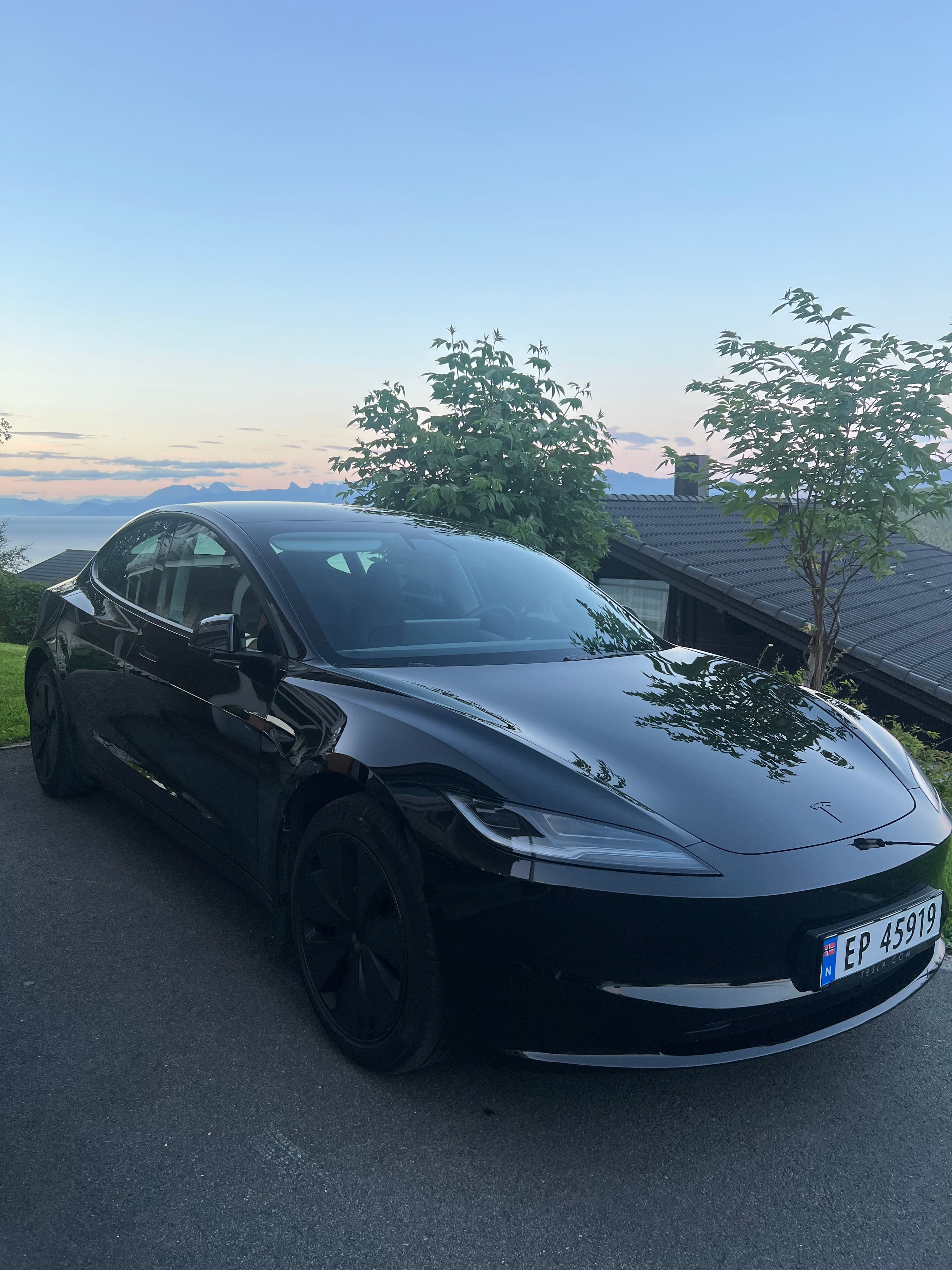Tesla Model 3 Long Range, 2025, Elektrisk, automatisk