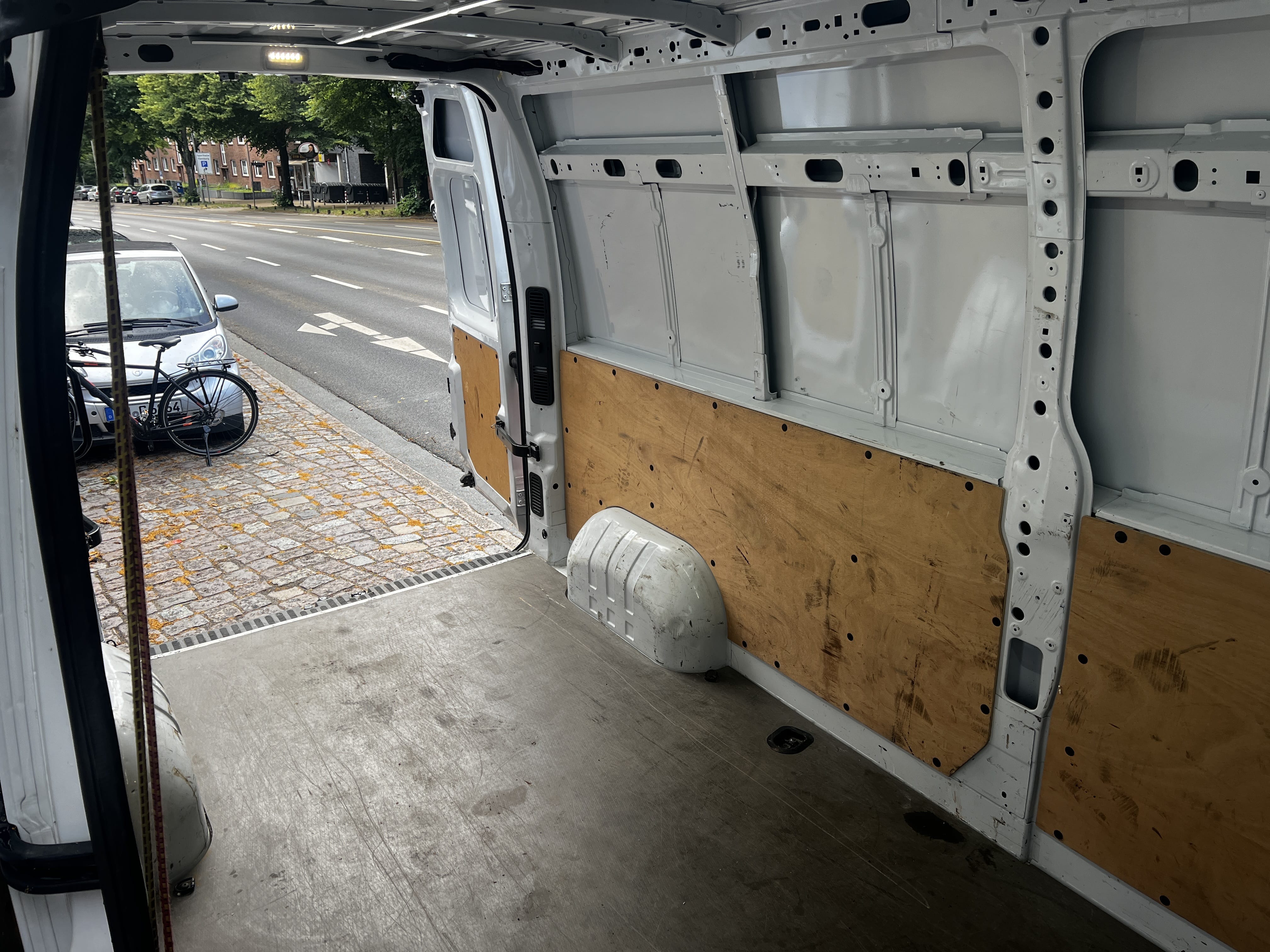 Opel Movano Transporter / Großraum-Kastenwagen / 13m³ / lang und hoch / L3H2 / 179 PS