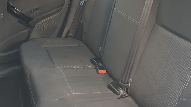 Peugeot 208 Saint-Ouen - FC770KL avec Entrée audio / iPod
