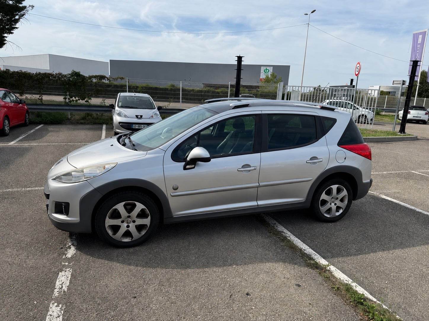 Peugeot 207 SW avec Climatisation