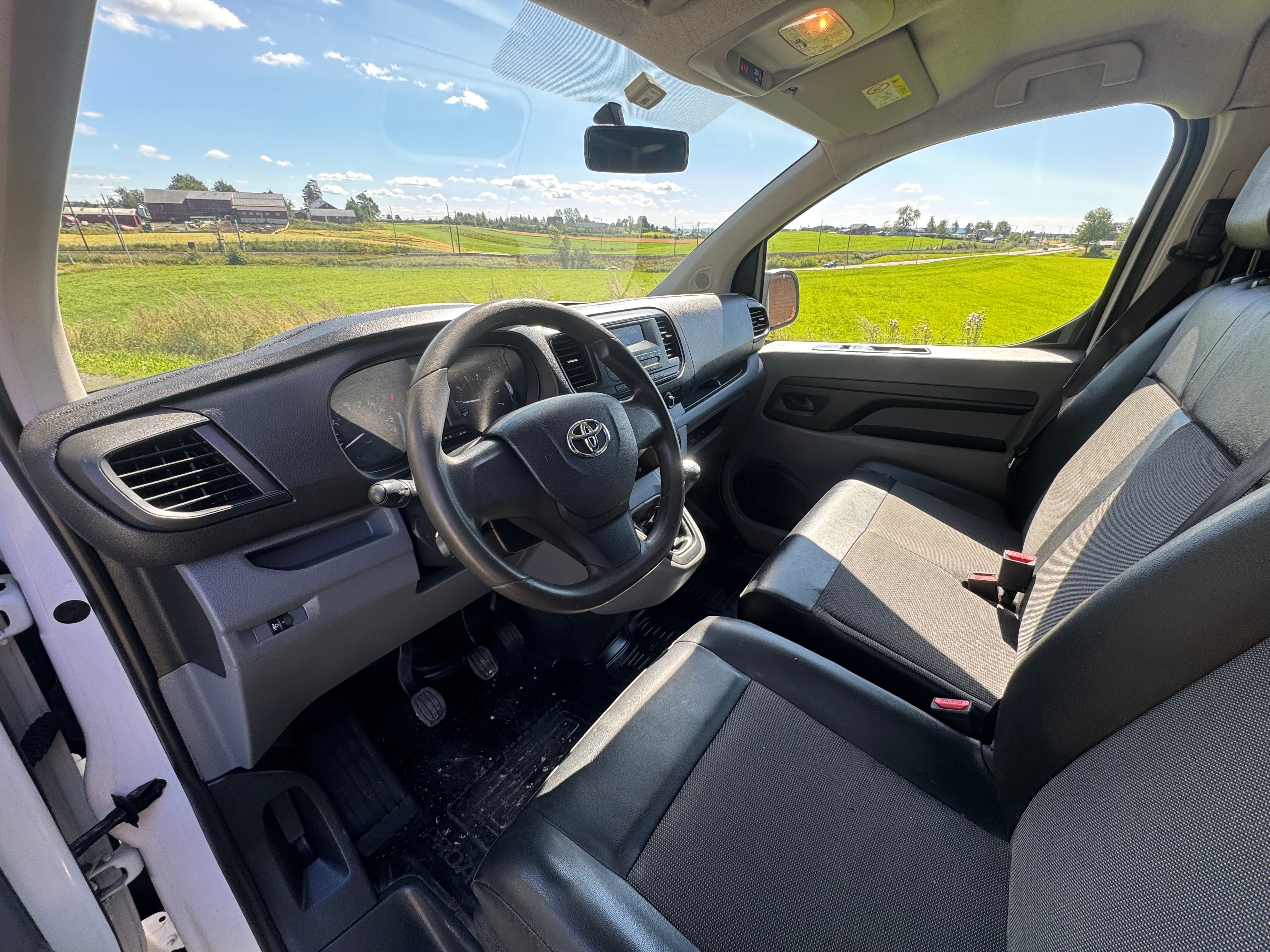 Toyota Proace Varebil med USB ladeuttak