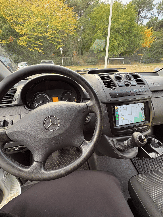 Mercedes-Benz Vito avec GPS
