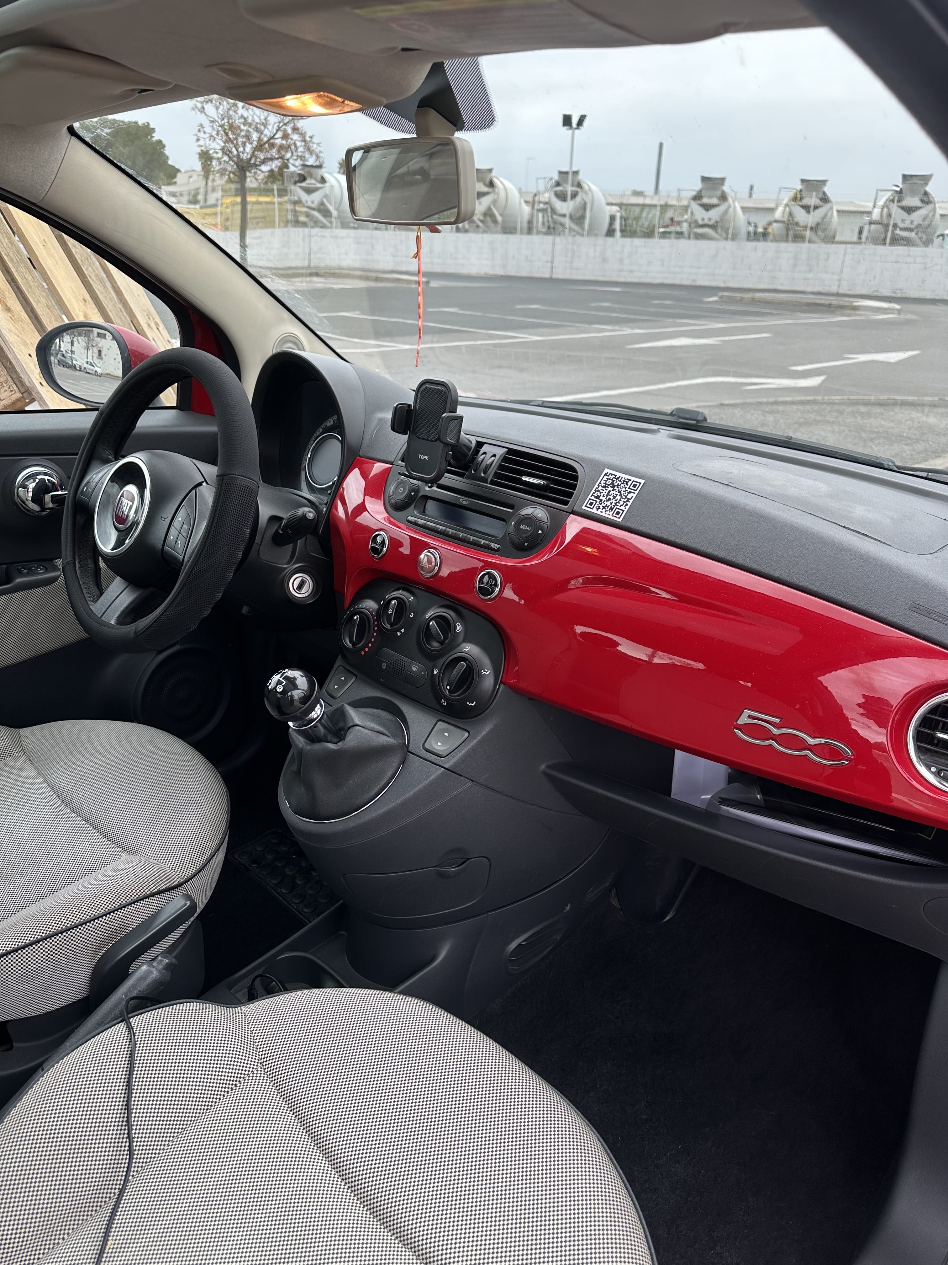 Fiat 500 with Bluetooth audio
