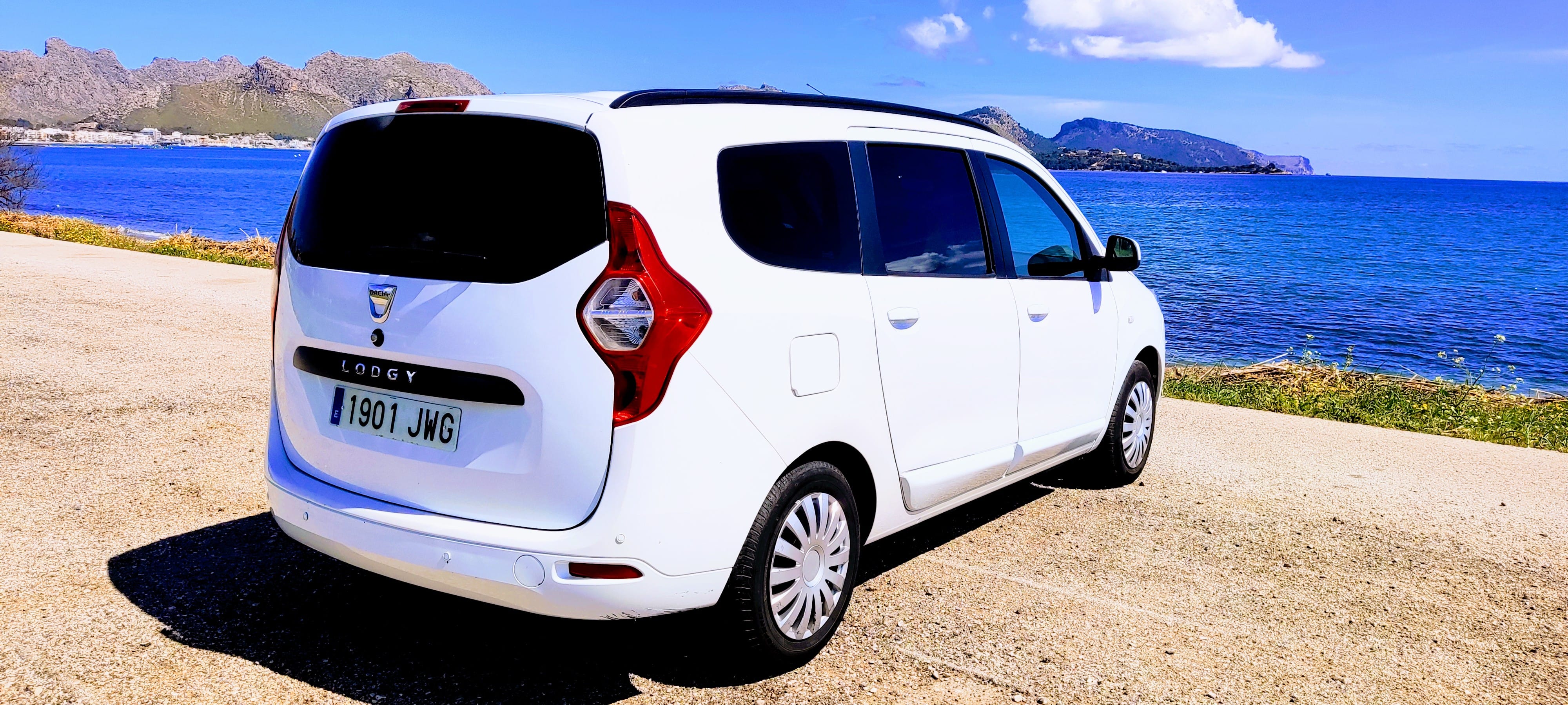 Dacia Lodgy con Silla infantil