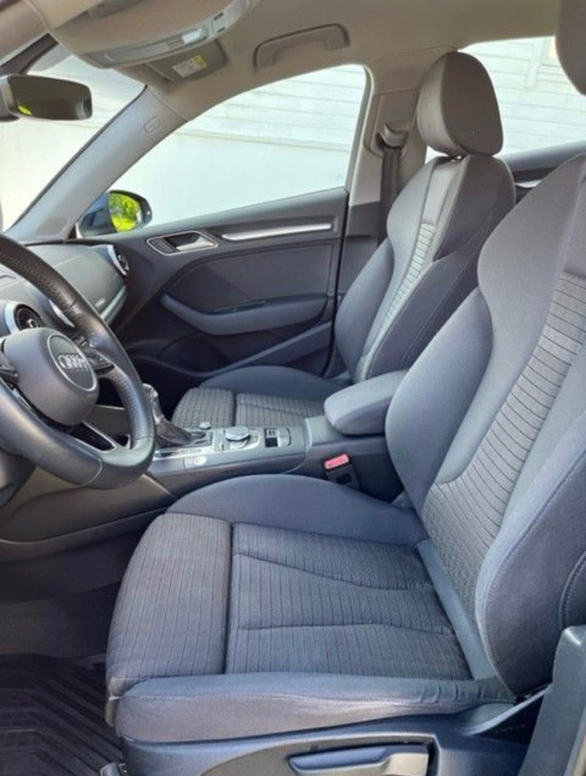 Audi A3 Sportback e-tron med Bluetooth audio