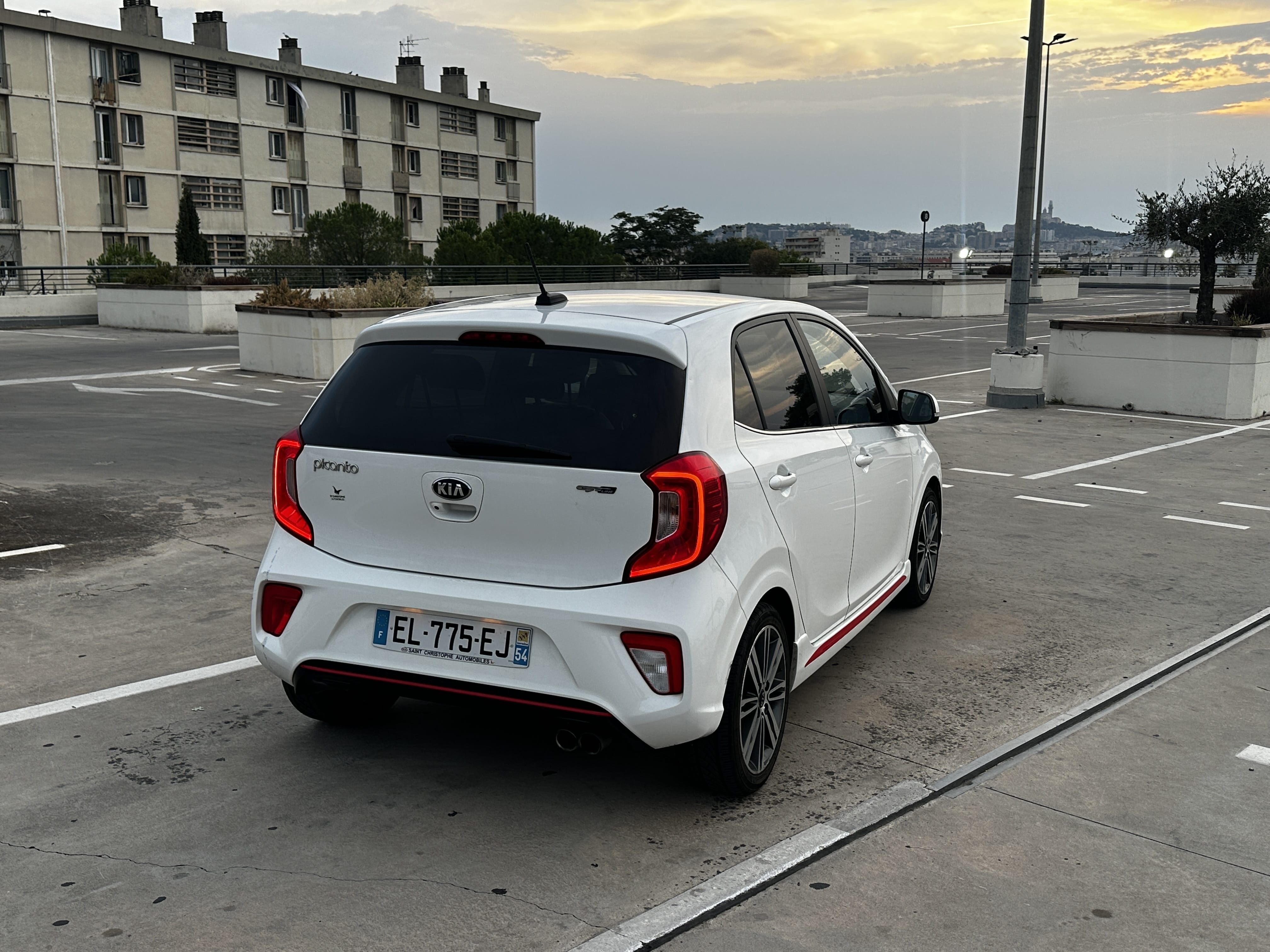Kia Picanto avec GPS