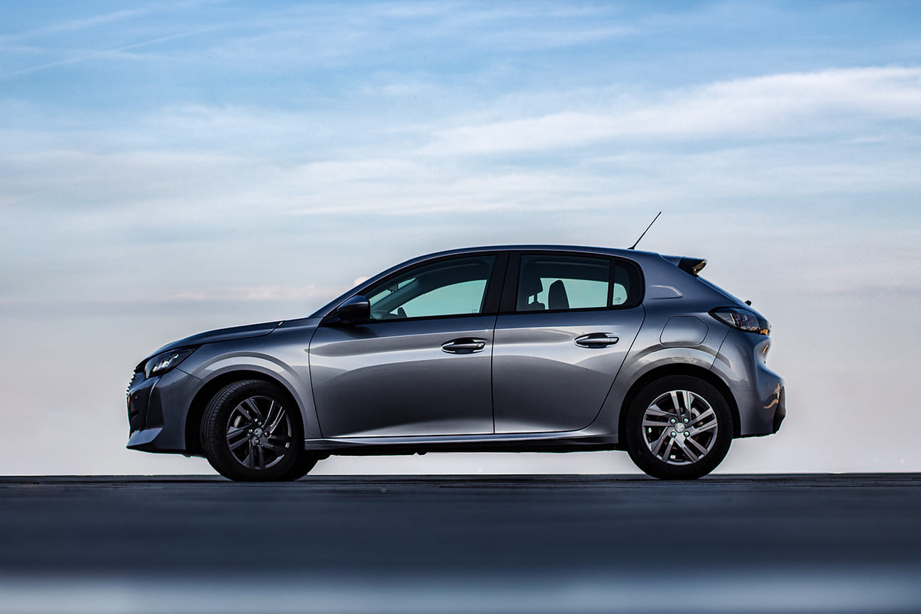 Peugeot 208 #991 NL AP-Schuman avec Climatisation
