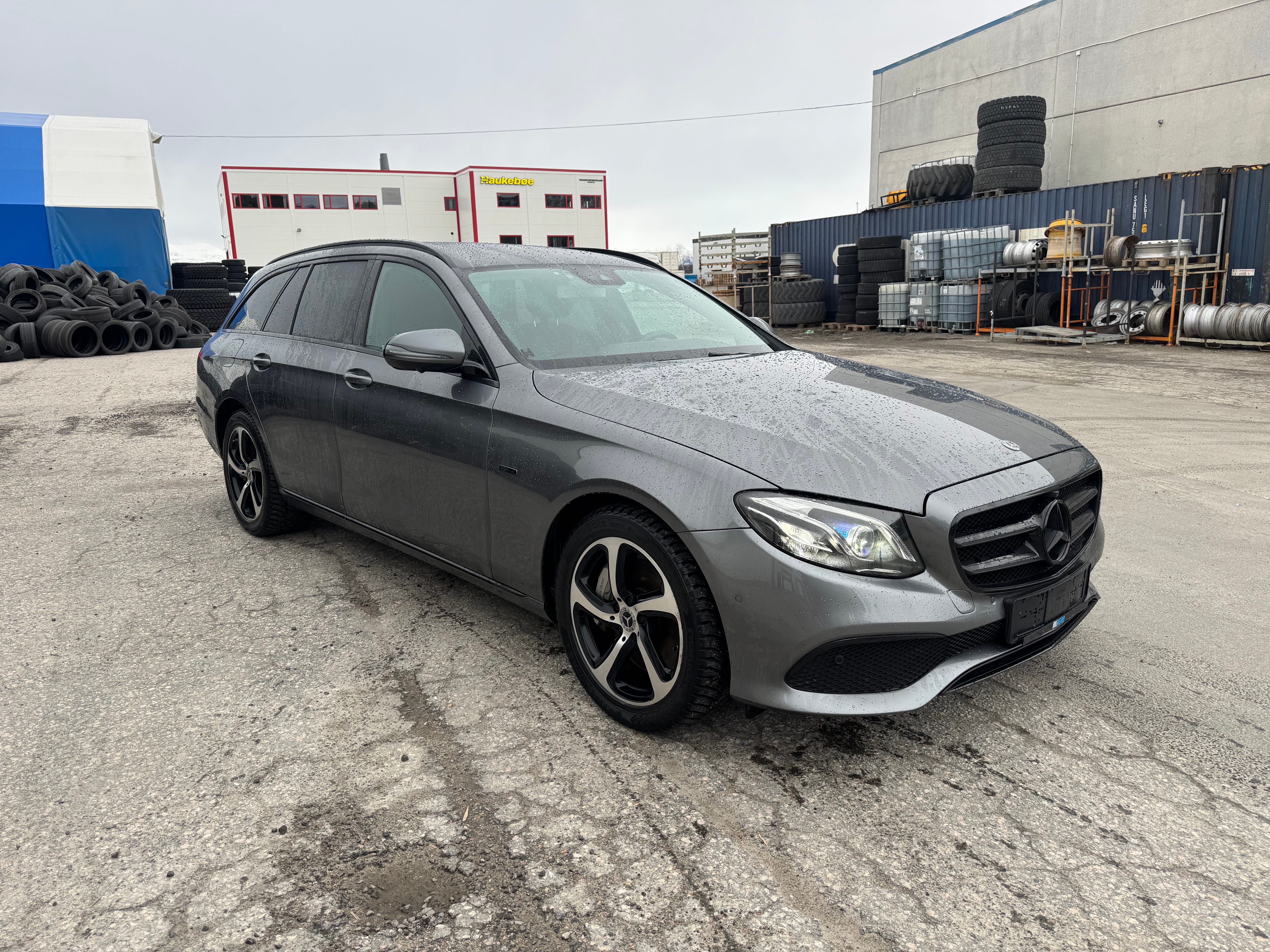 Mercedes-Benz E-Klasse E 300, 2019, Diesel / Elektrisk (hybrid), automatisk