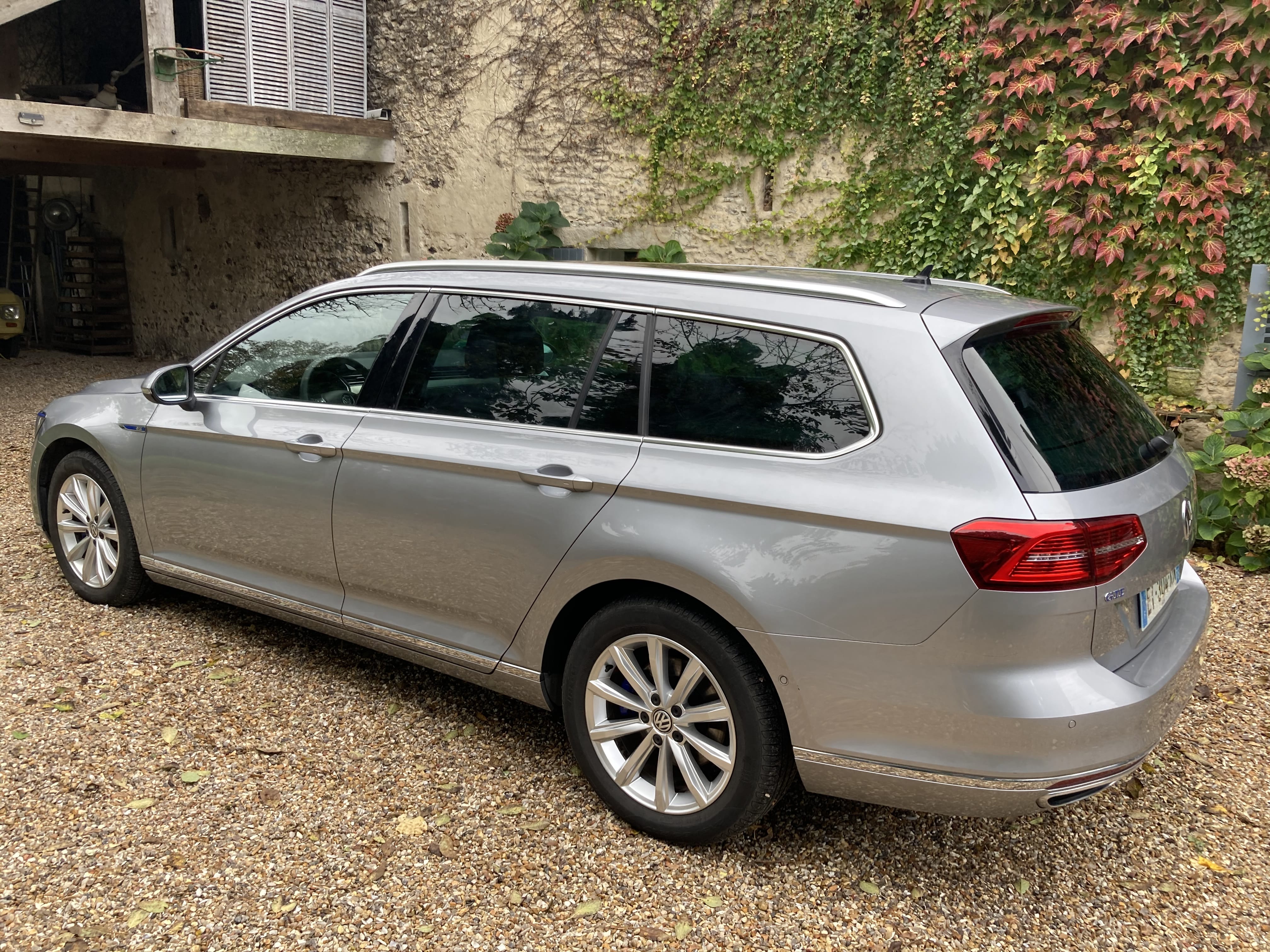 Volkswagen Passat GTE Hybride avec GPS