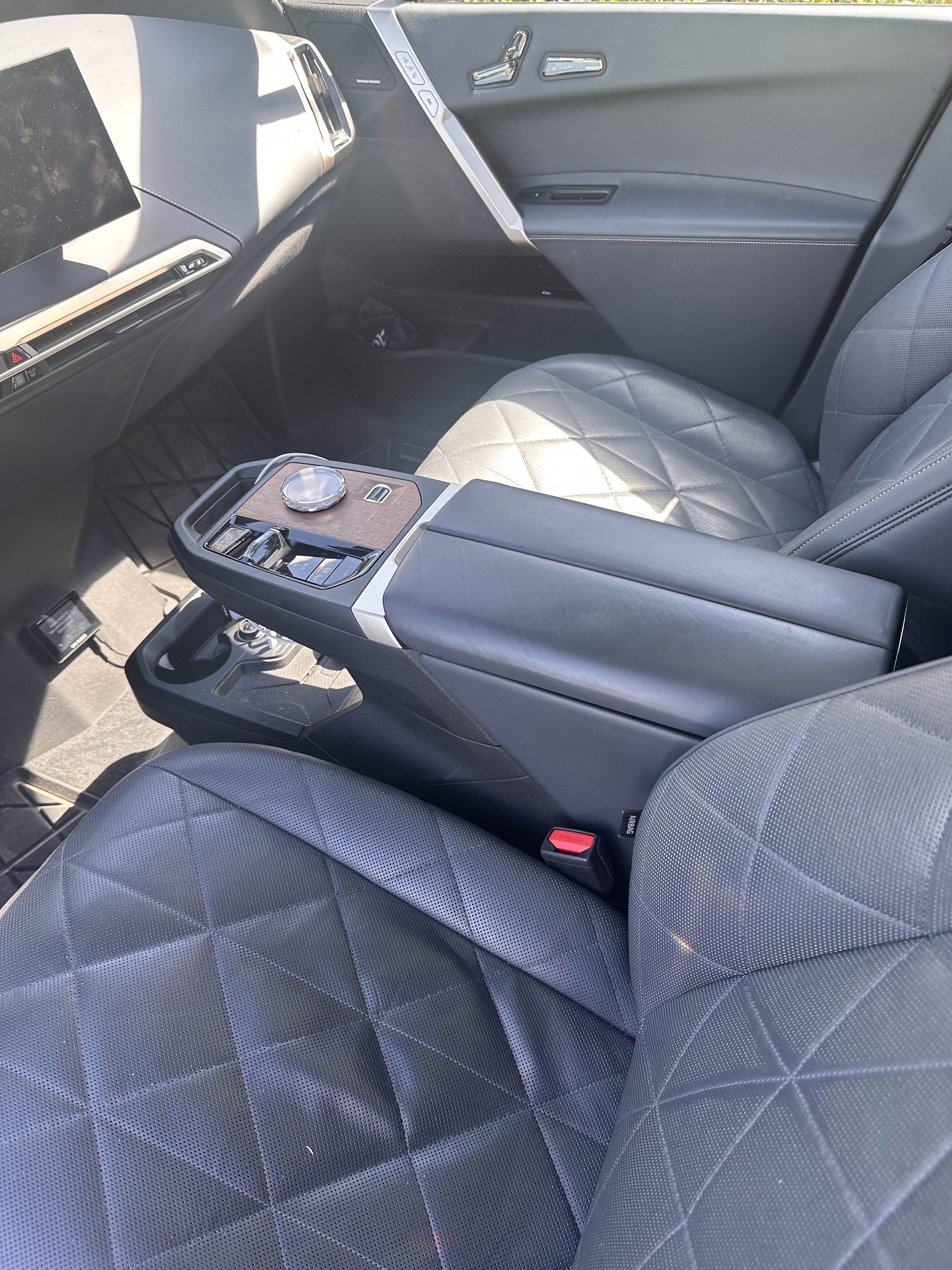 BMW iX xDrive50 med Cruisekontroll