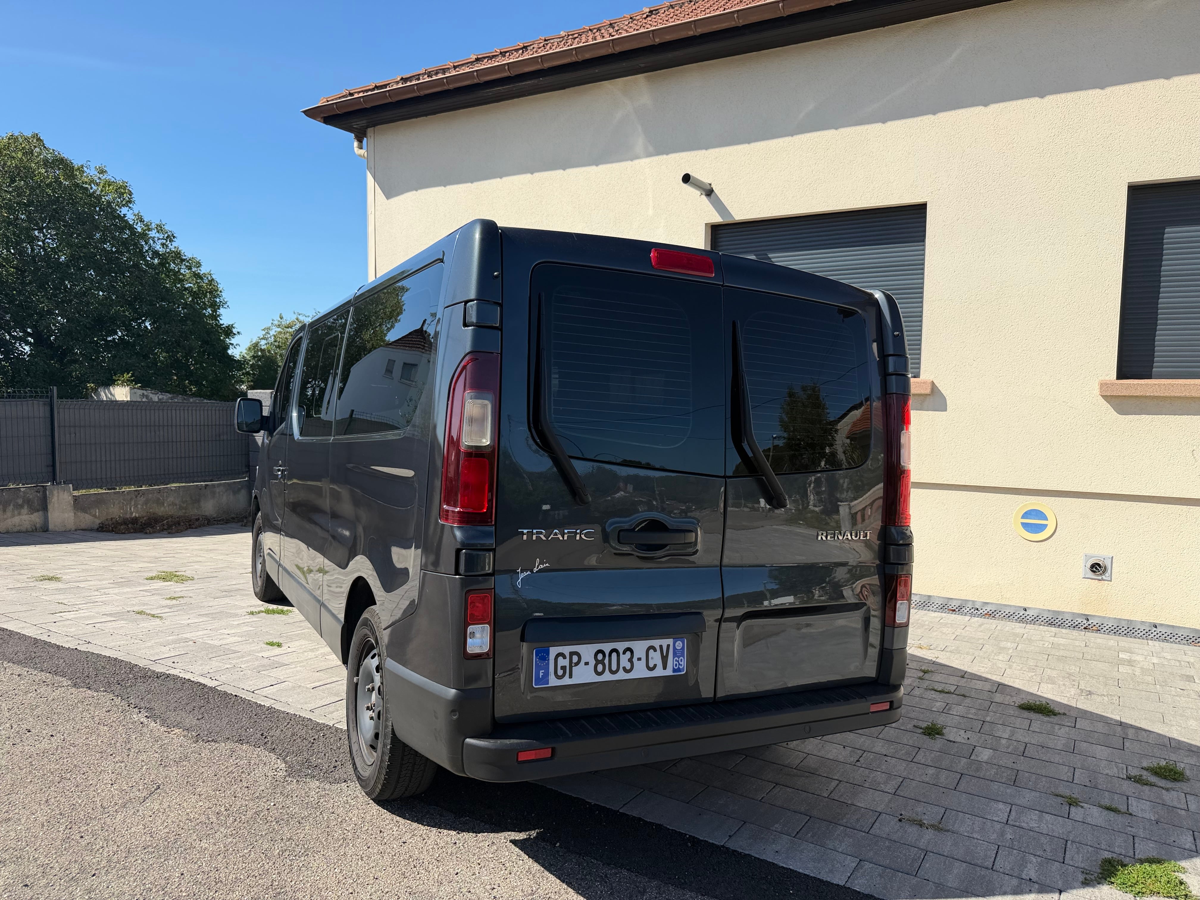 Renault Trafic Passenger 150cv avec GPS