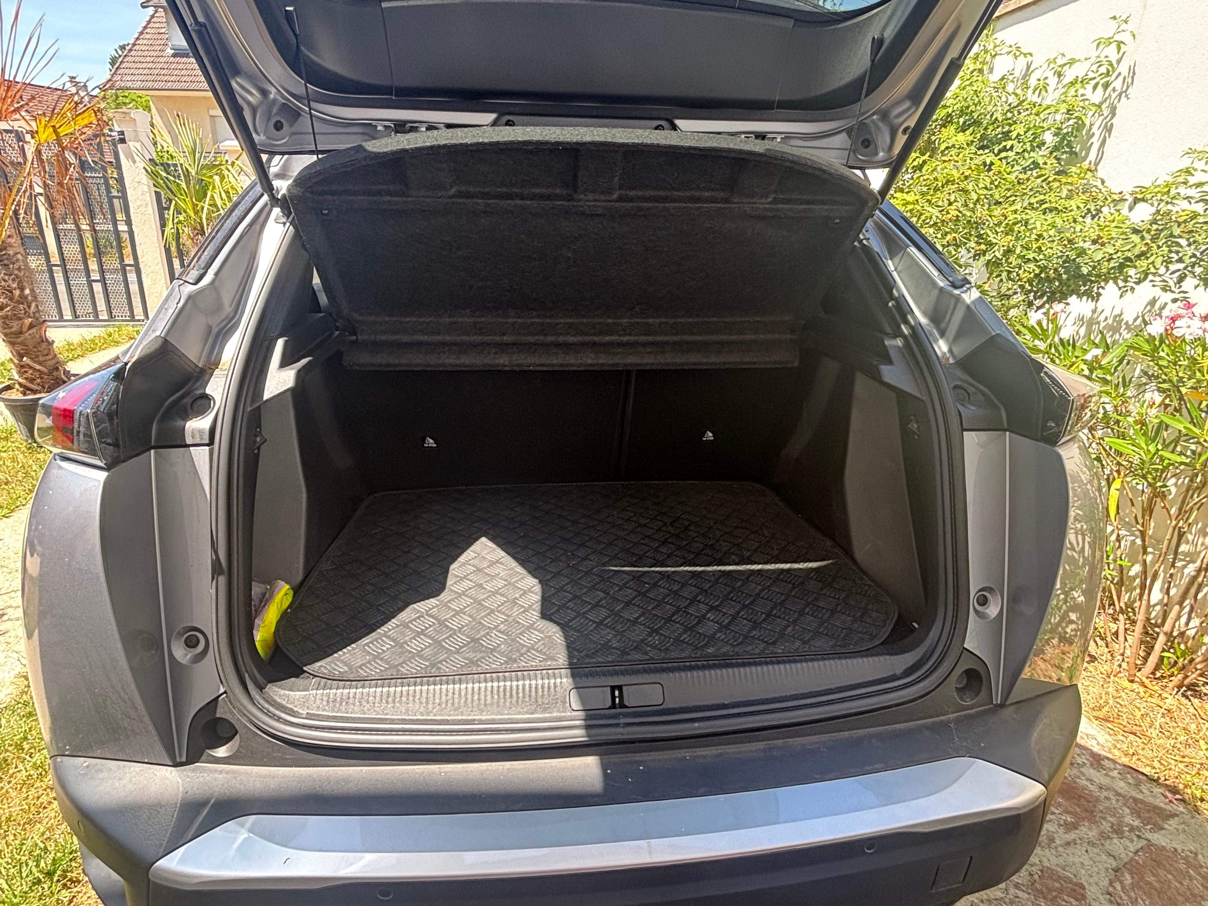 Peugeot 2008 avec Siège bébé