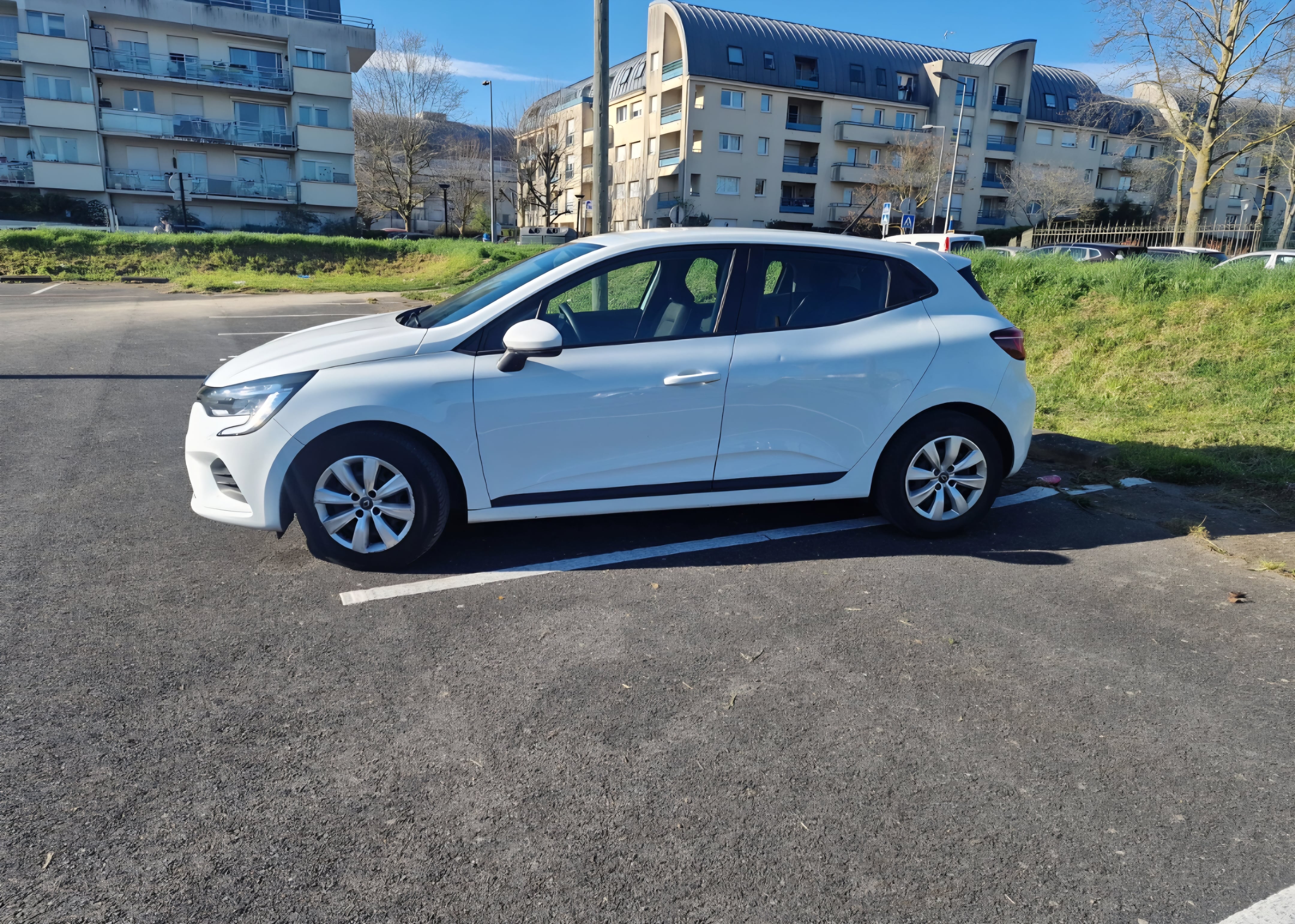 Renault Clio avec Climatisation