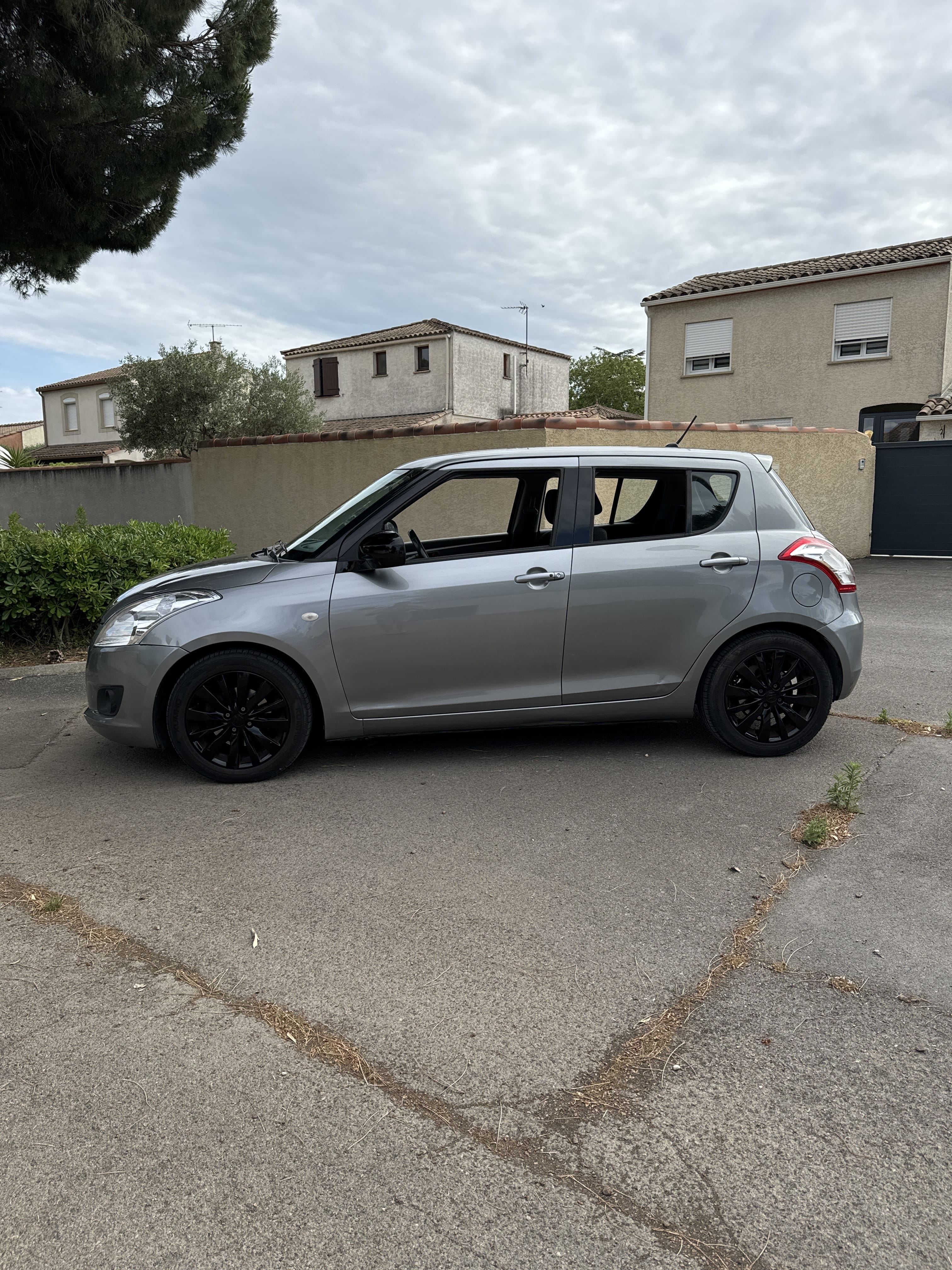 Suzuki Swift avec Climatisation