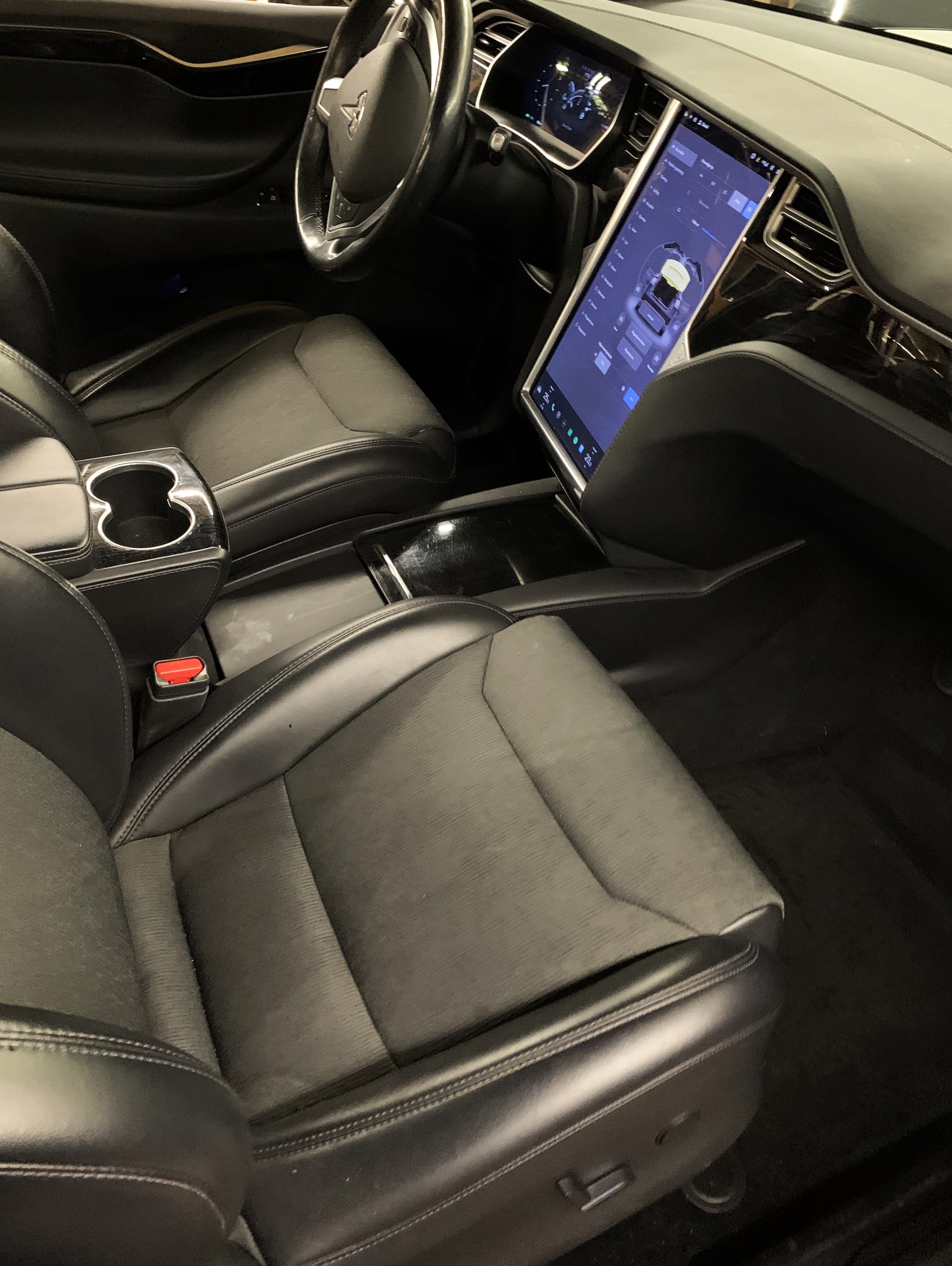 Tesla Model X Gratis lading med Cruisekontroll