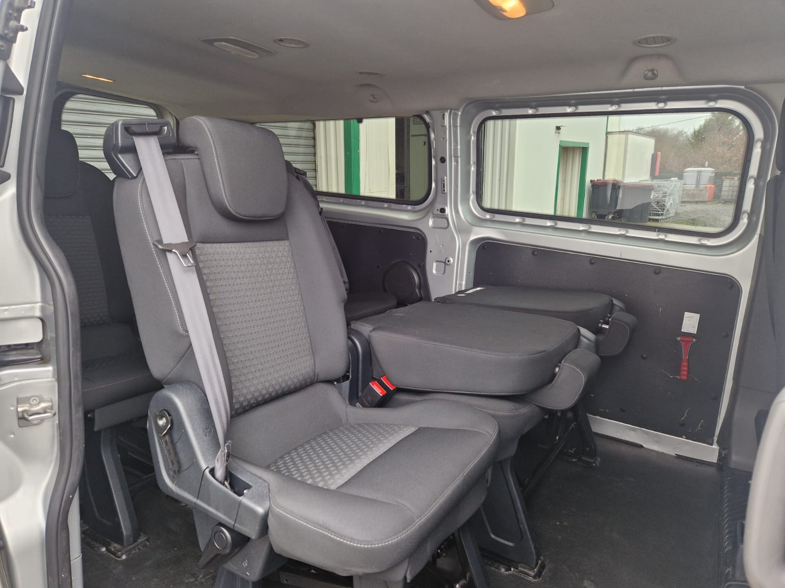 Ford Transit Custom Fourgon 2.0l ecoblue avec GPS
