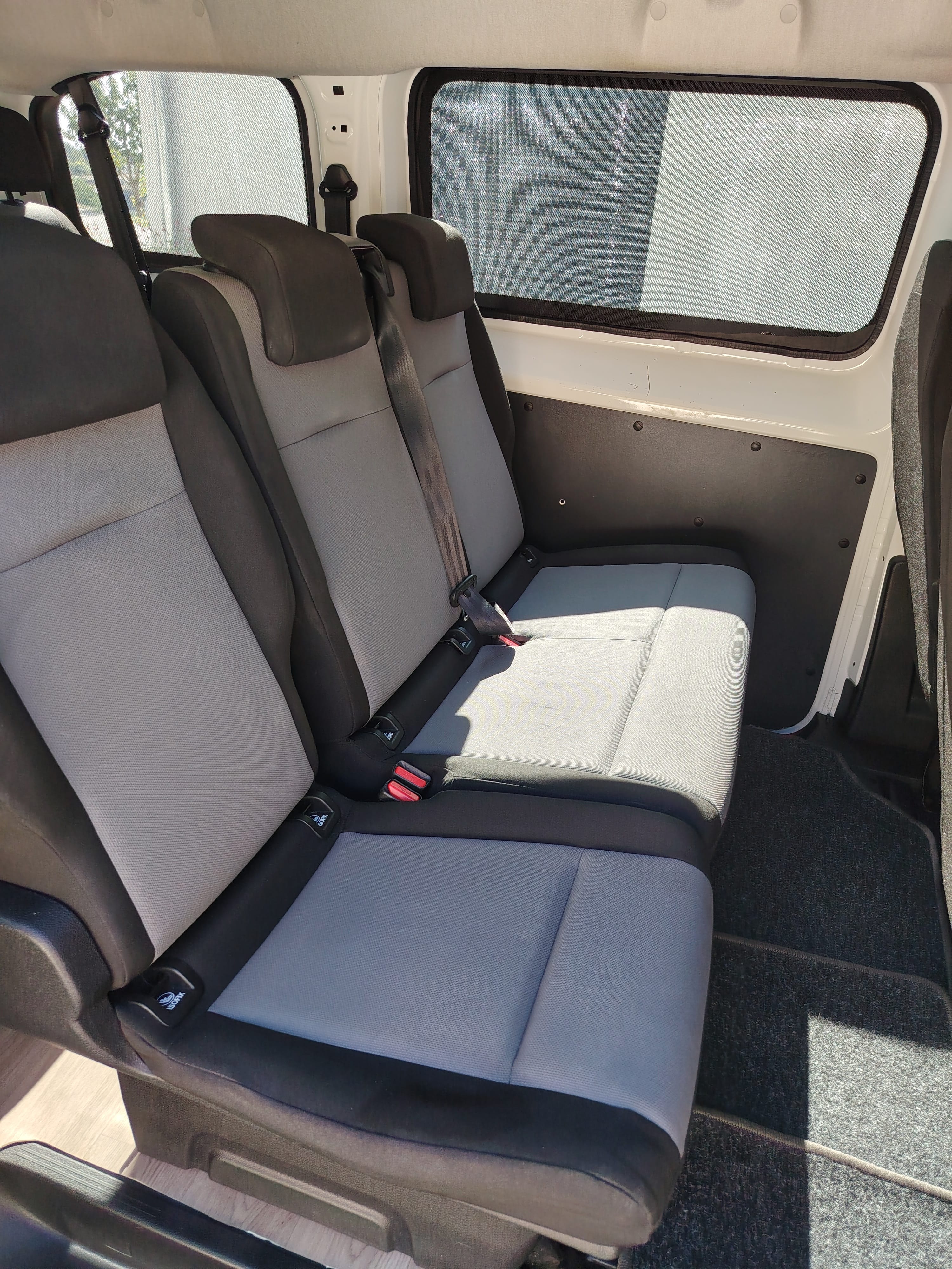 Peugeot Traveller avec Autoradio