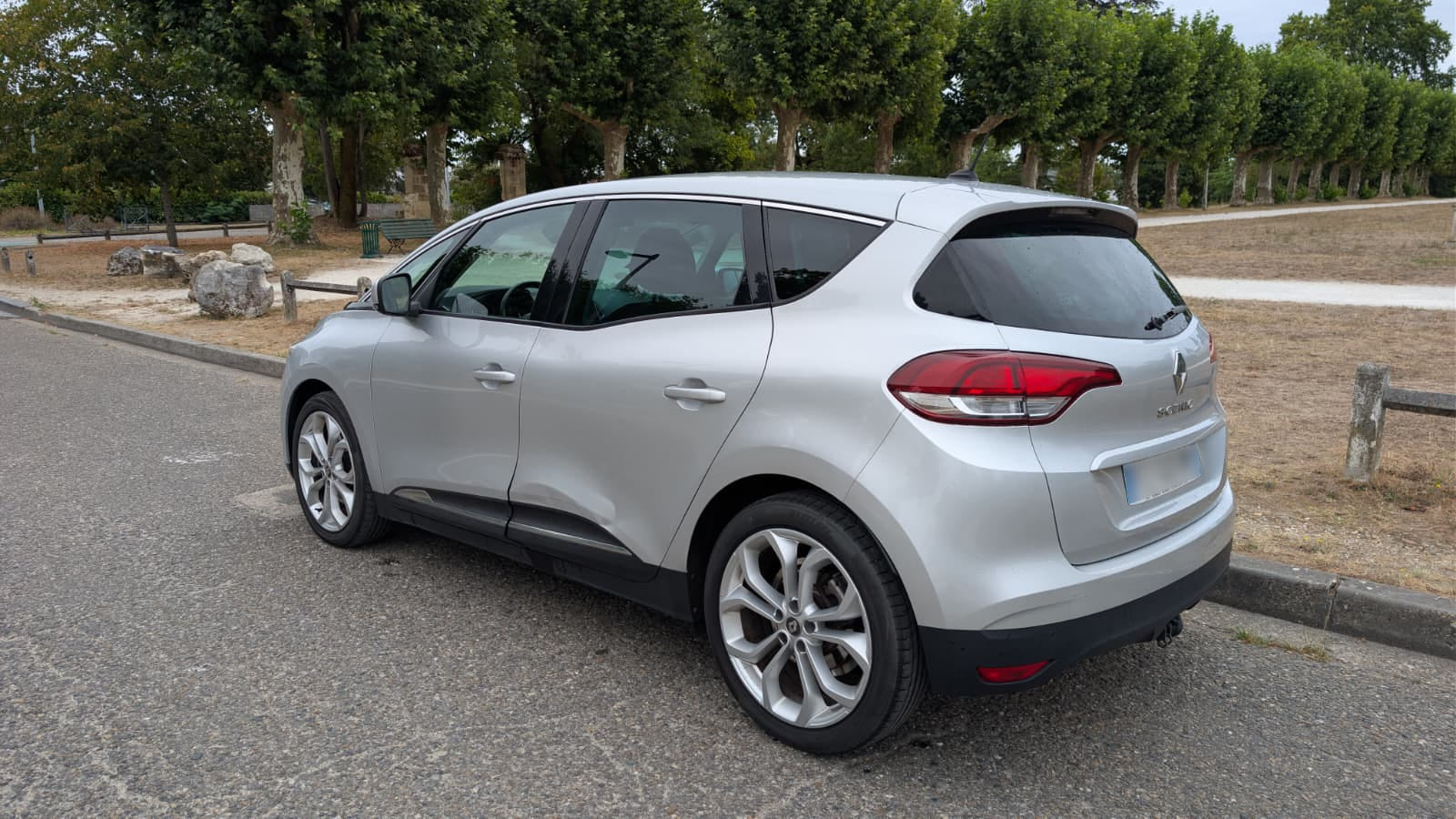 Renault Scenic FJ14 con Control de velocidad