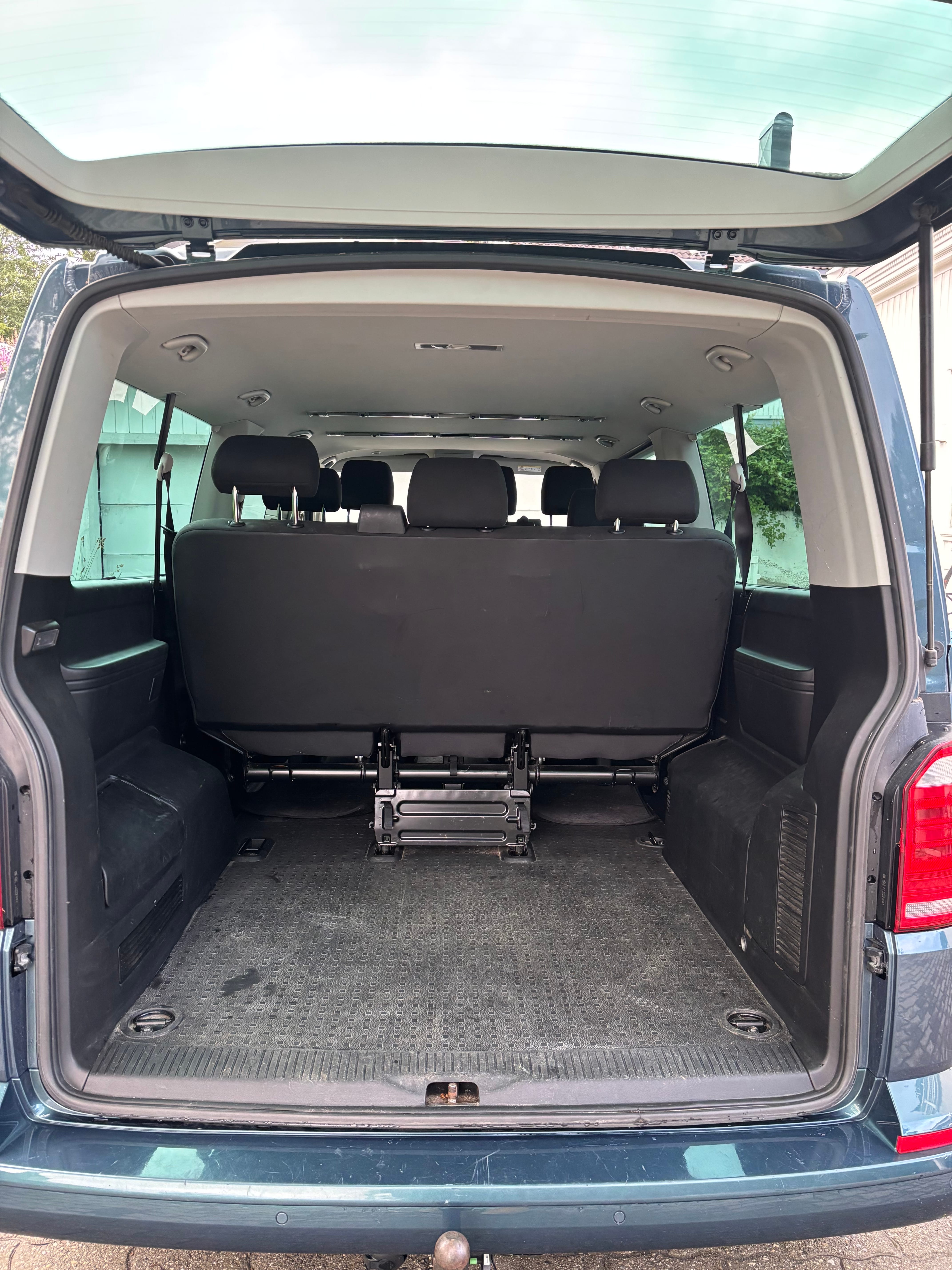 Volkswagen Caravelle with Wheelchair accessible