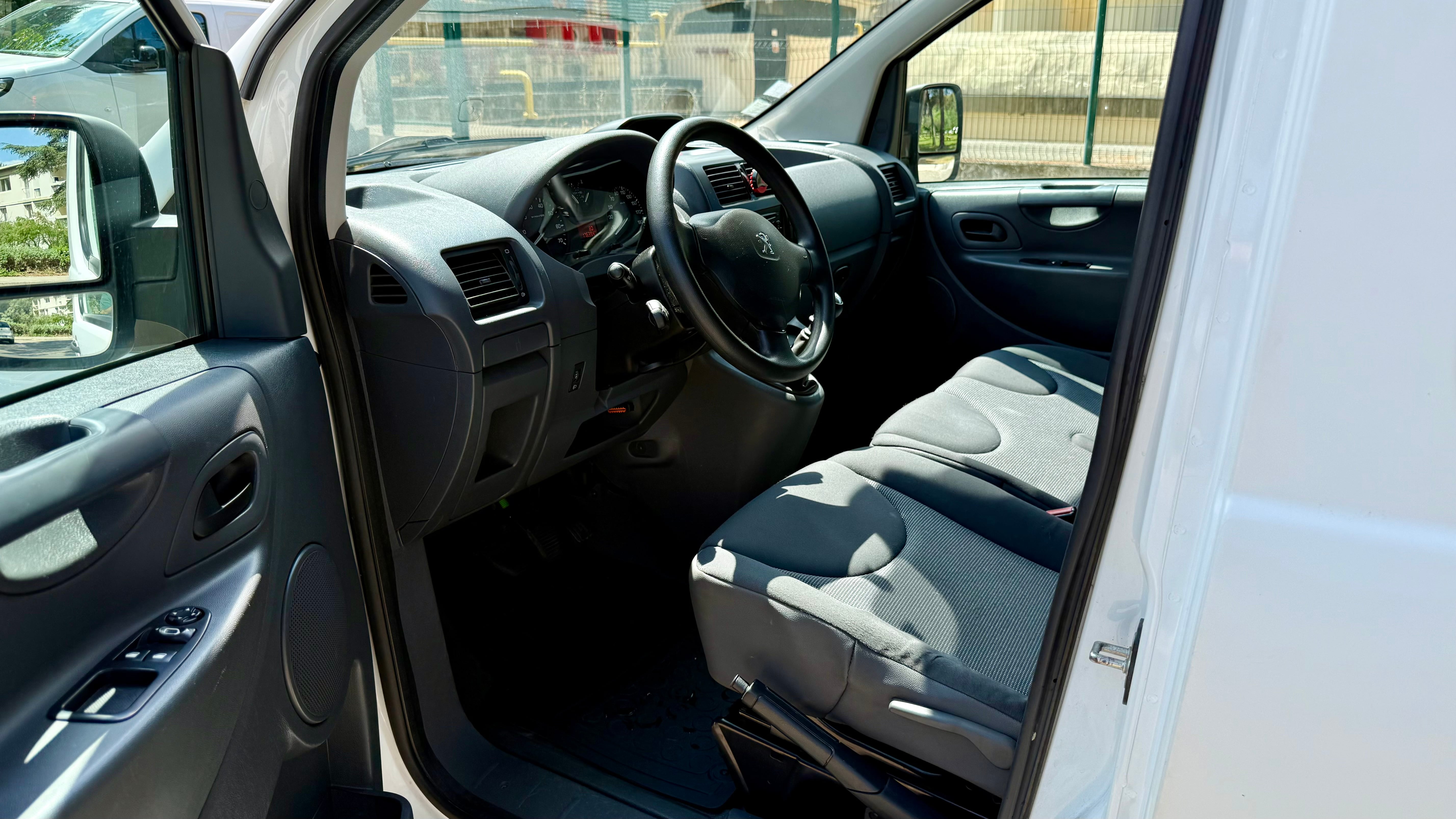 Peugeot Expert 2.0 hdi con Control de velocidad