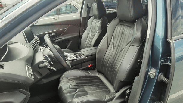 Peugeot 5008 7 Places - Boite Automatique avec Siège bébé