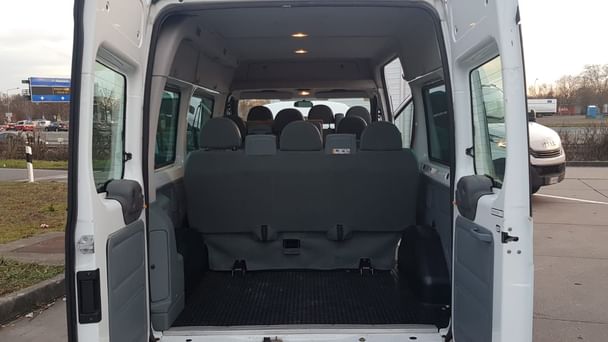 Ford Transit Kombi Anhängerkupplung + 9 Sitze mit Tempomat