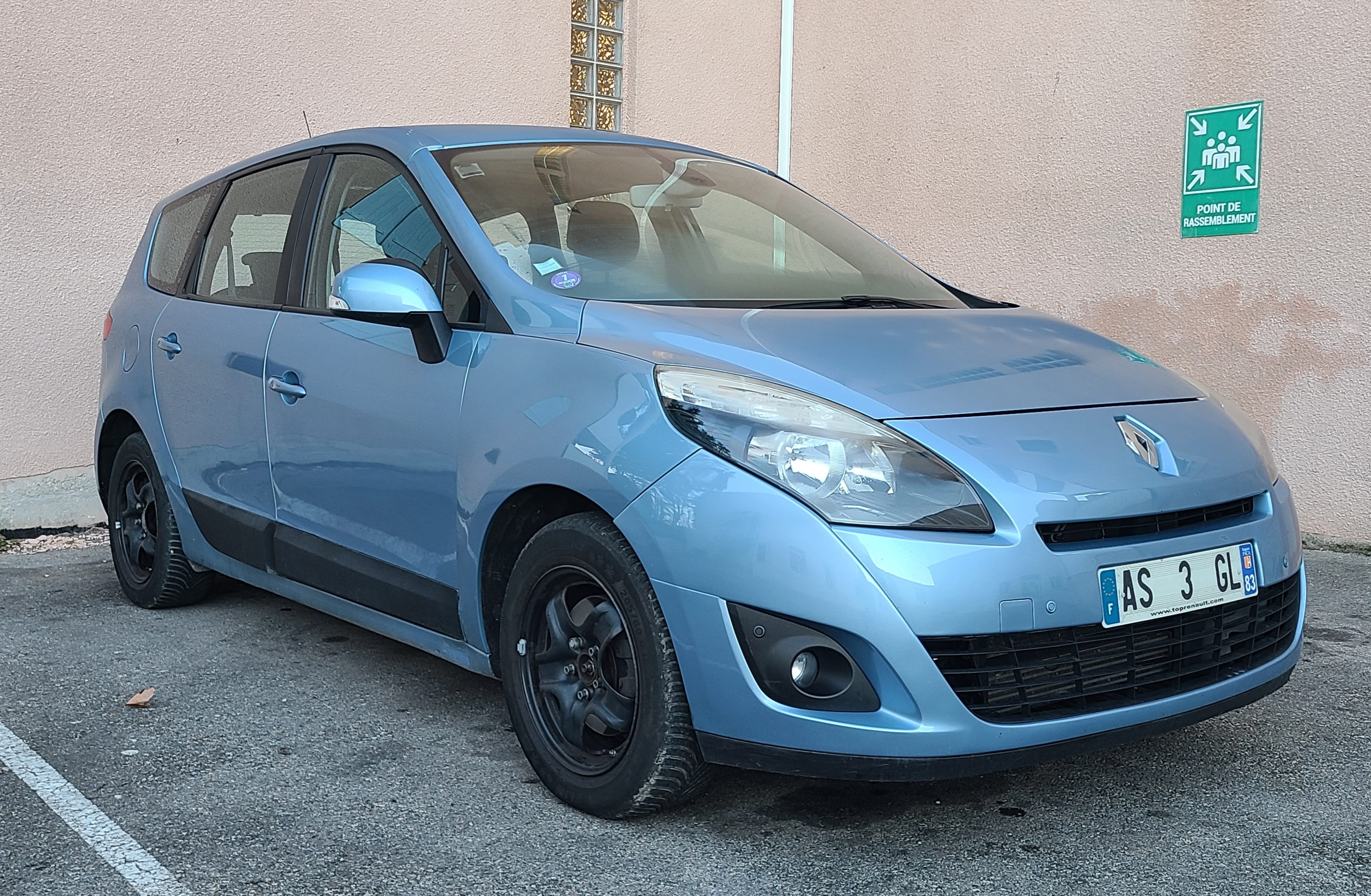 Renault Grand Scenic 1.4 TCE 130ch. 7 places avec Audio Bluetooth