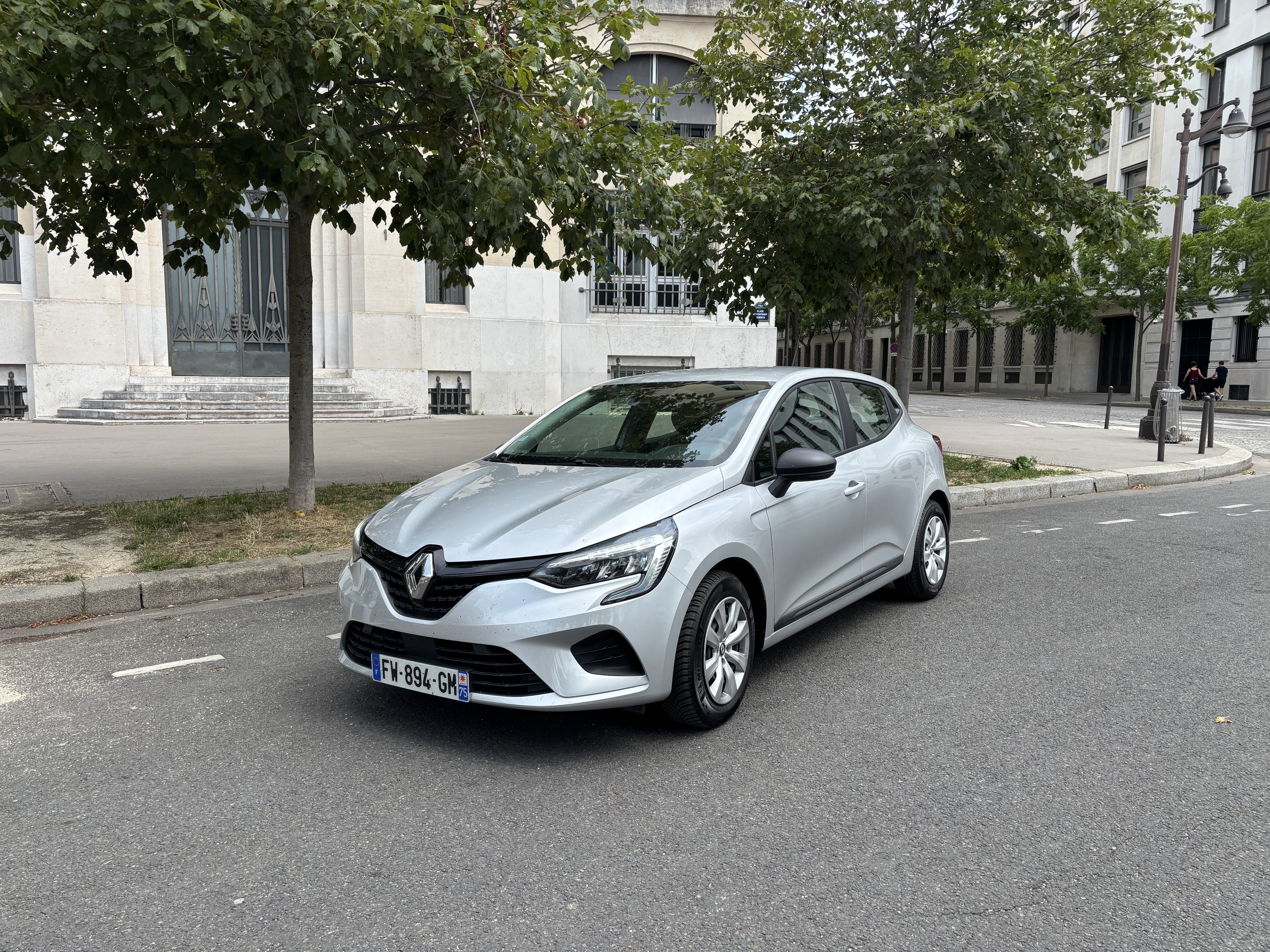 Renault Clio Montparnasse / Métro plaisances /90cv / Bluetooth, 2021, Essence 98