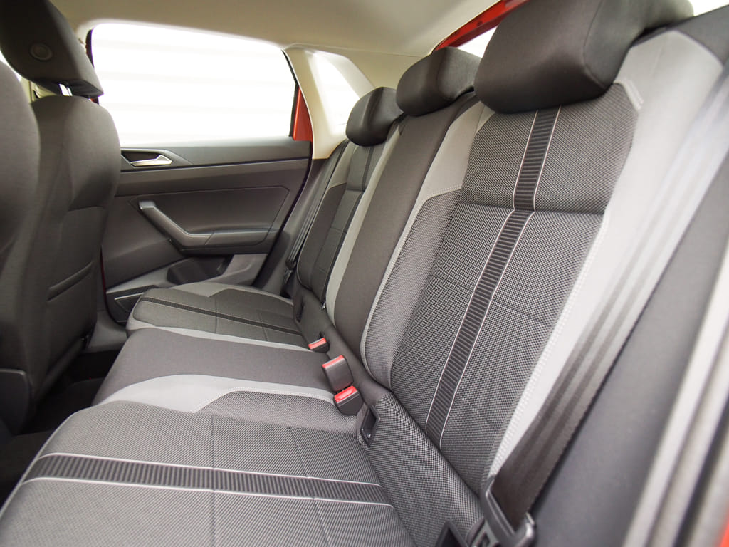 Volkswagen Polo Neuwagen 1.6 HDI 6 geräumig wie GOLF mit Kindersitz