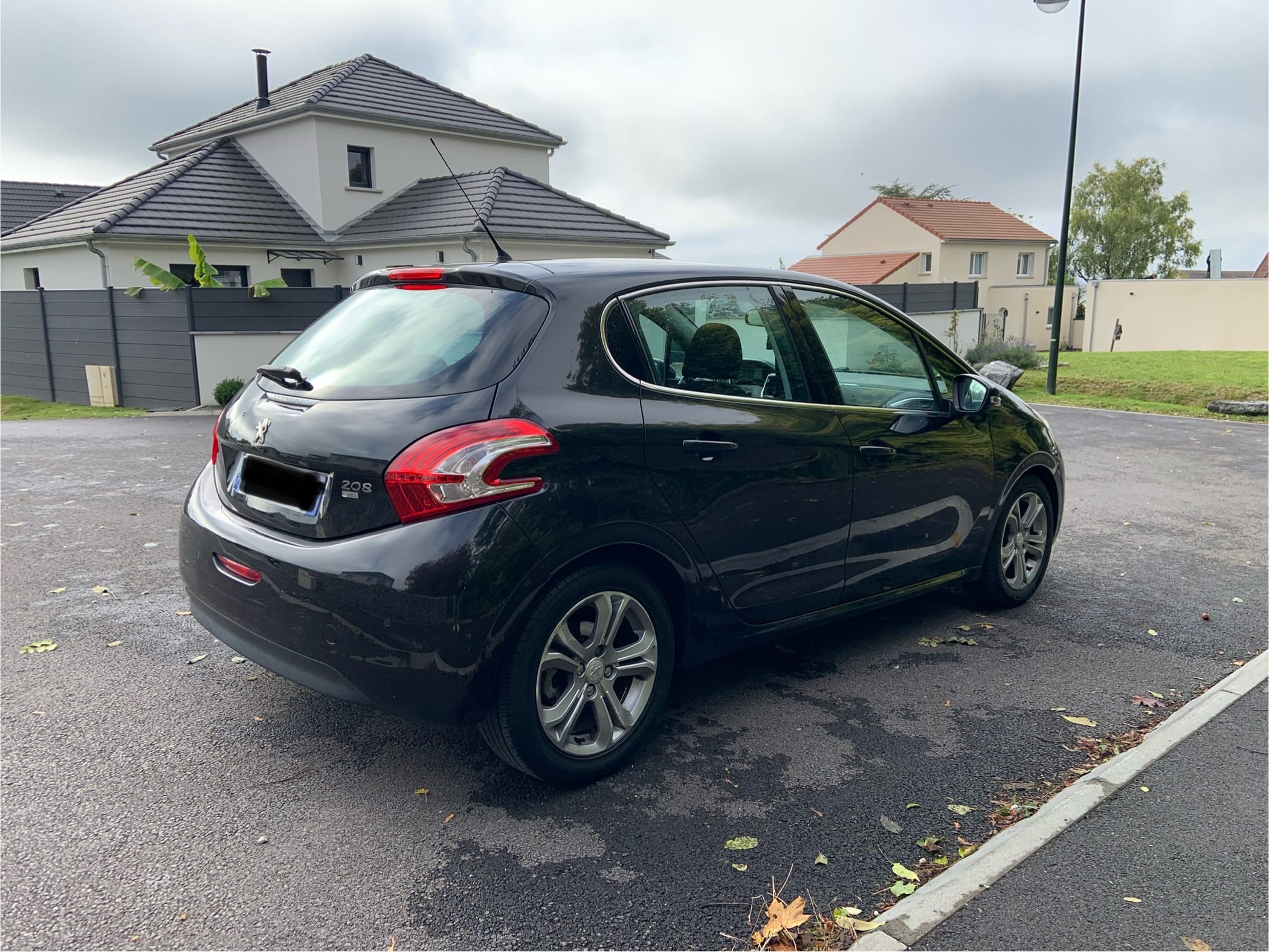 Peugeot 208 avec GPS