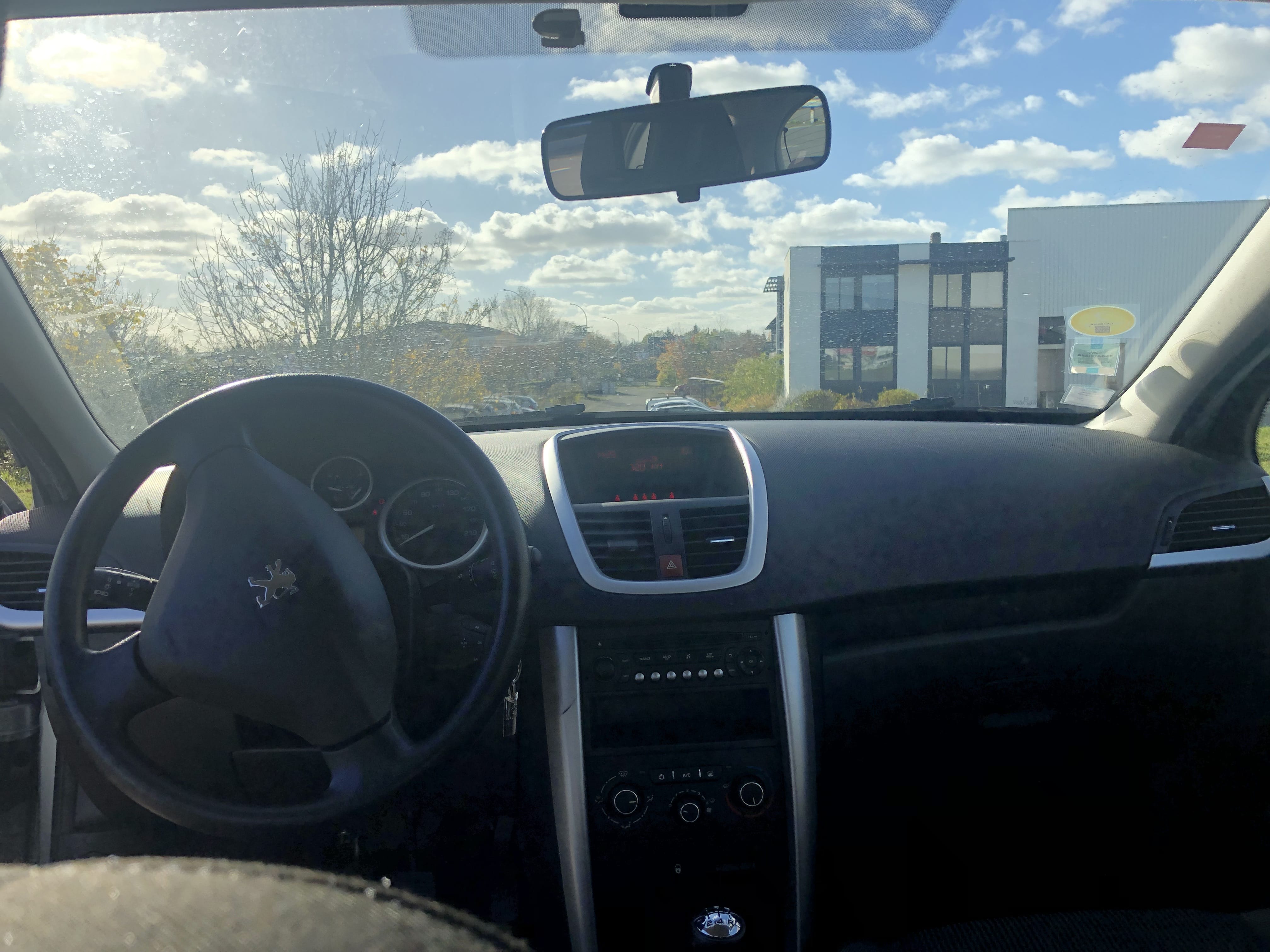 Peugeot 207+