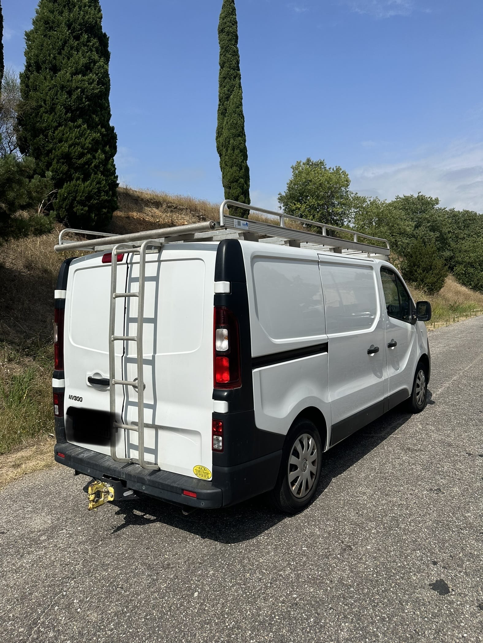 Nissan NV300 with GPS