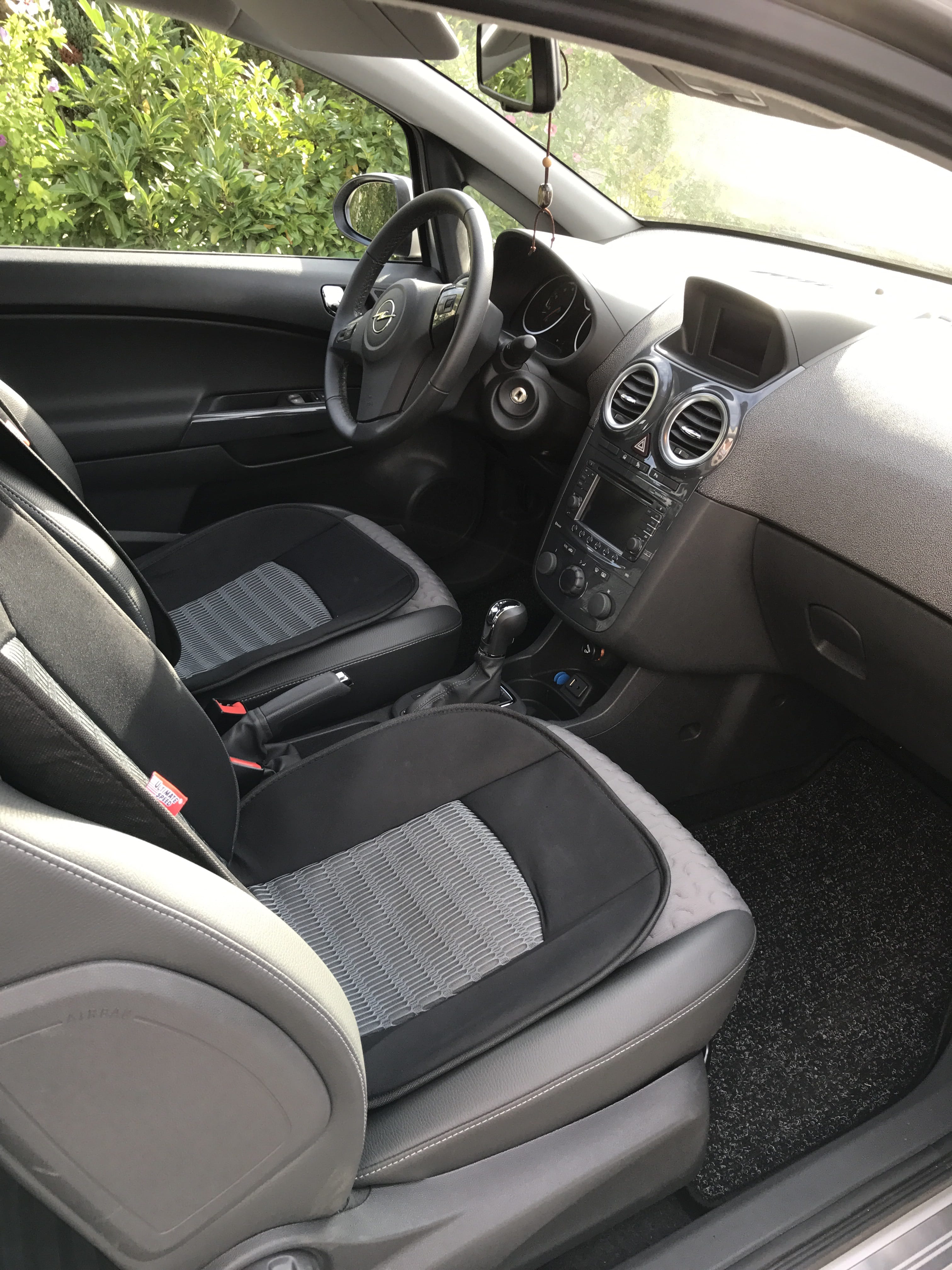 Opel Corsa avec Dashcam