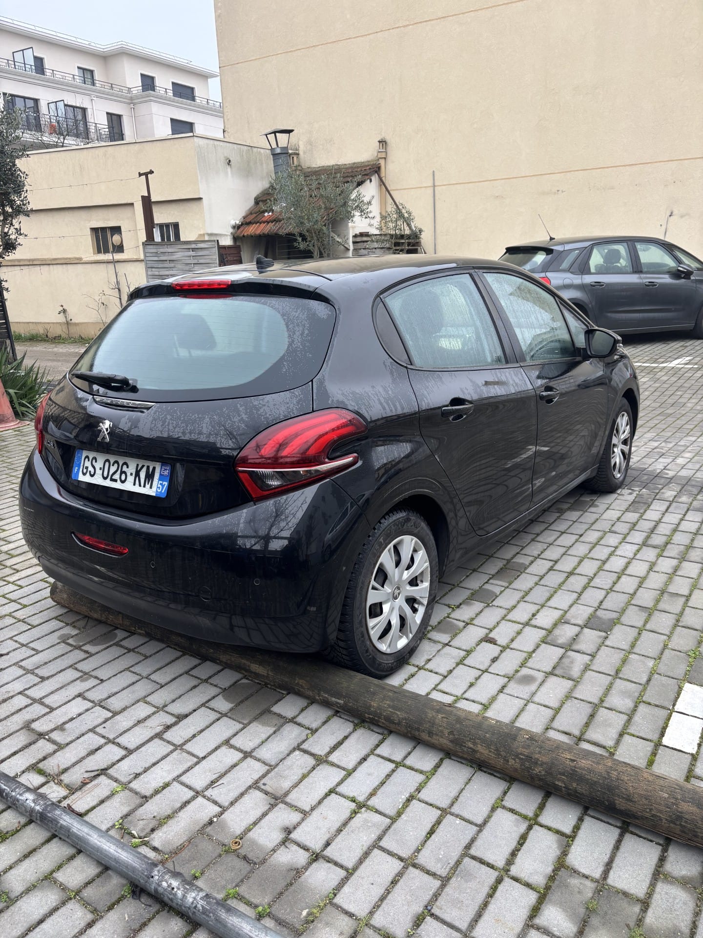 Peugeot 208 avec GPS