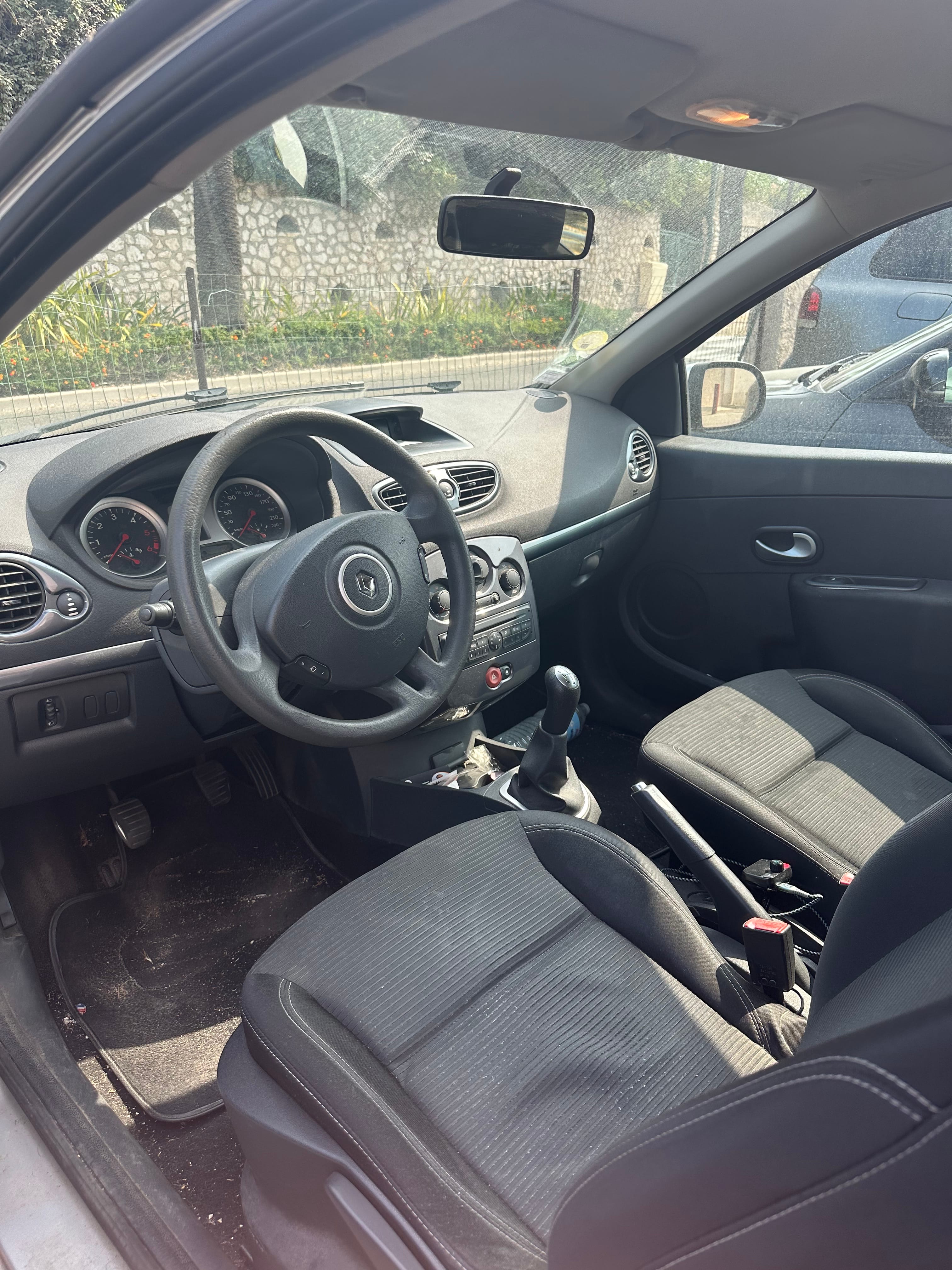 Renault Clio 1.5 dci avec Entrée audio / iPod