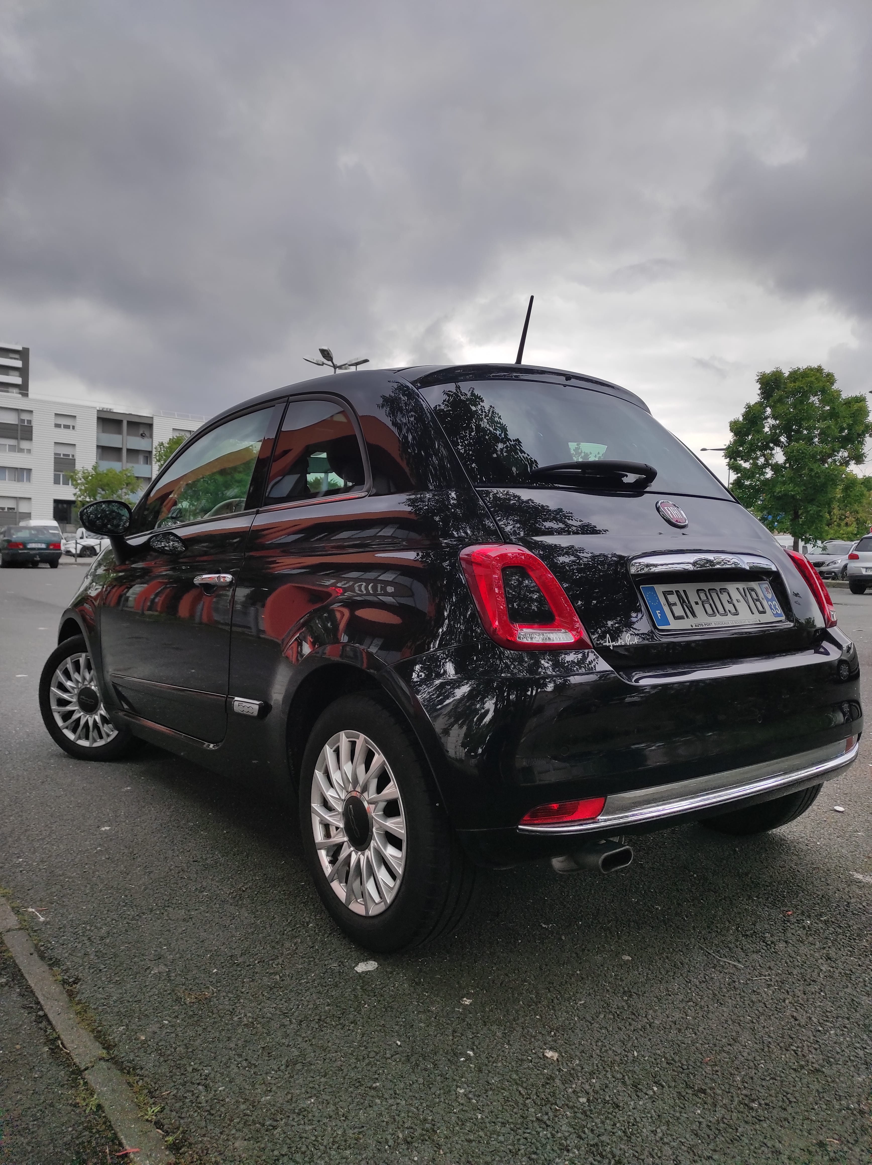 Fiat 500 Lounge with Audio / iPod input