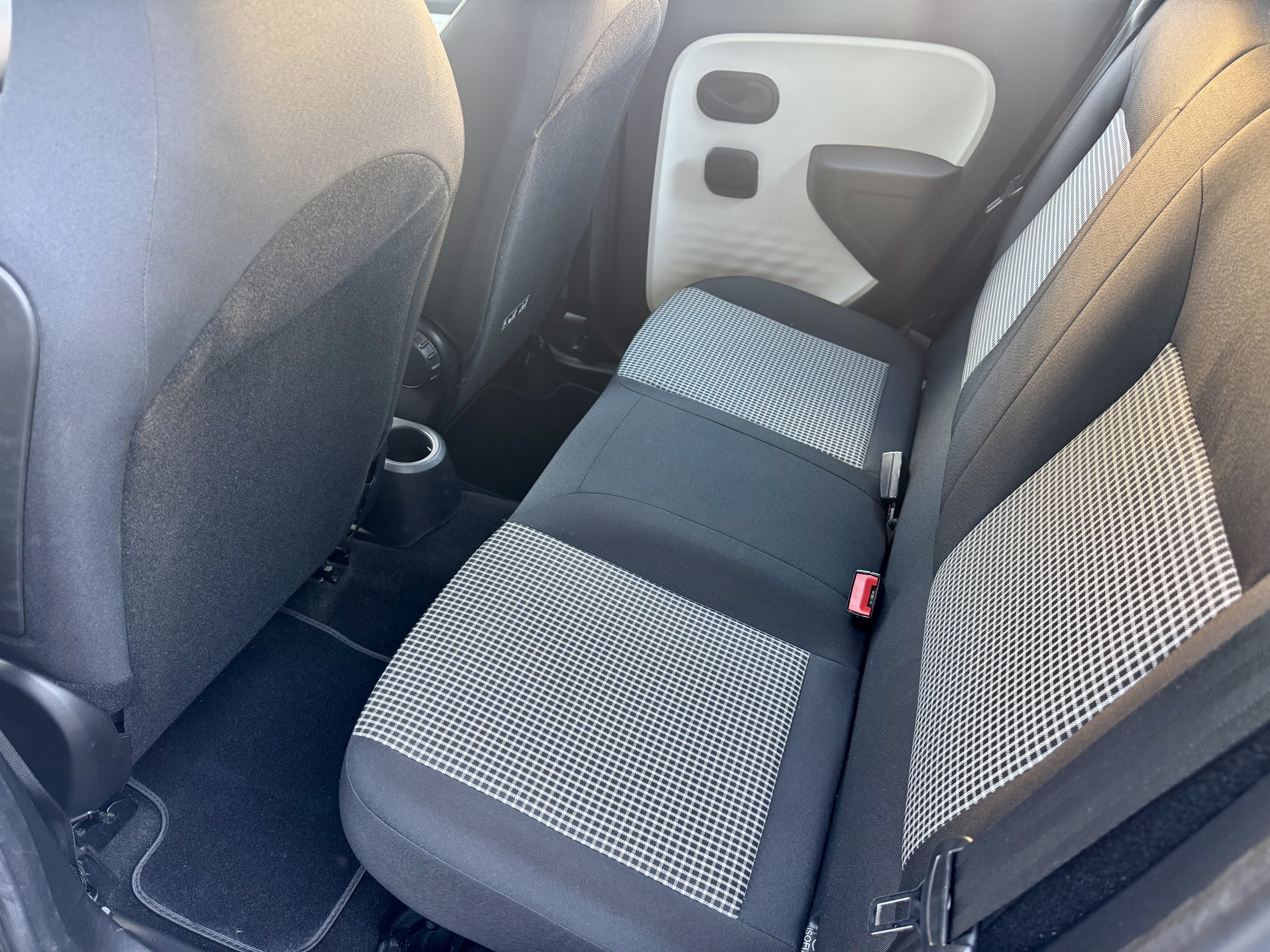 Renault Twingo III avec Port USB