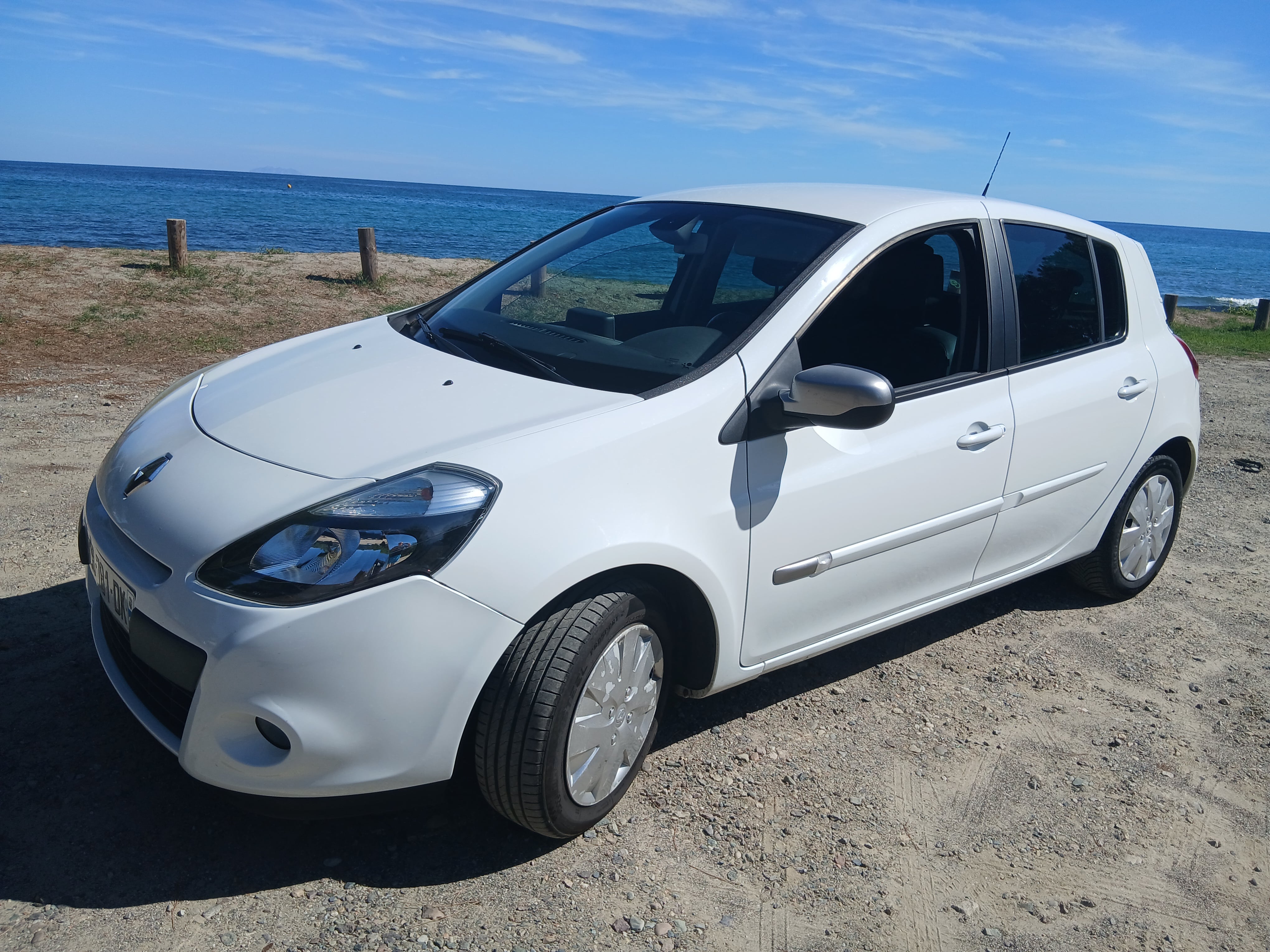 Renault Clio 1.5 dci 90cv avec Climatisation