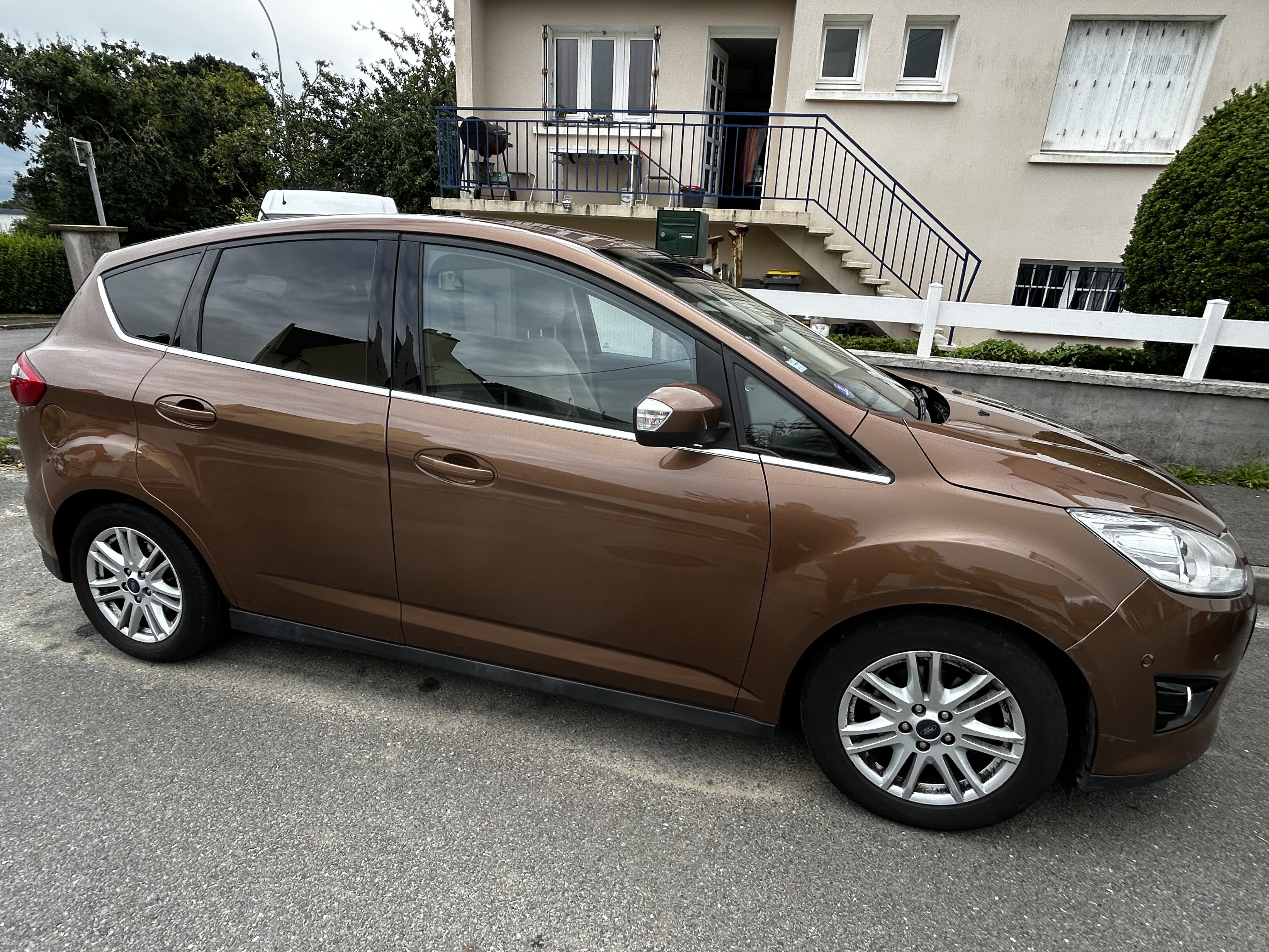 Ford C-Max avec Climatisation